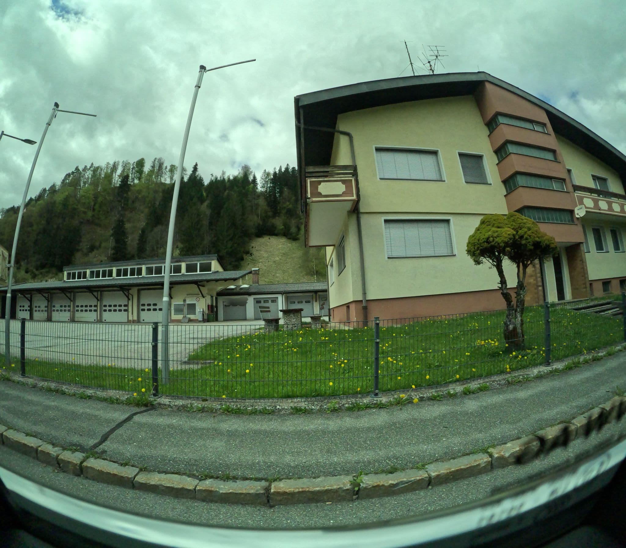 Street view near Gasthaus Germadnik, Eberndorf — © erias (CC BY-SA · Mapillary)