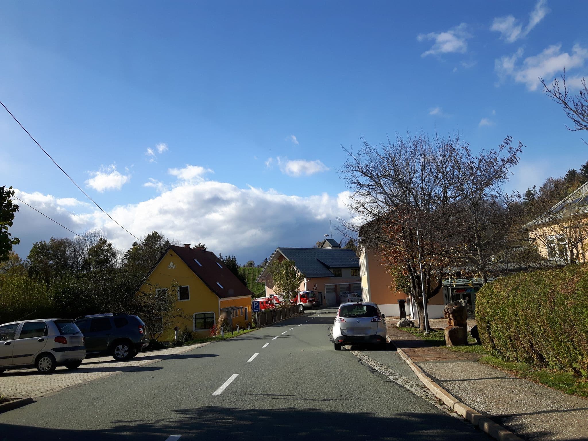 Street view near Gasthaus Finsterl, Brunn — © endszbrxns (CC BY-SA · Mapillary)