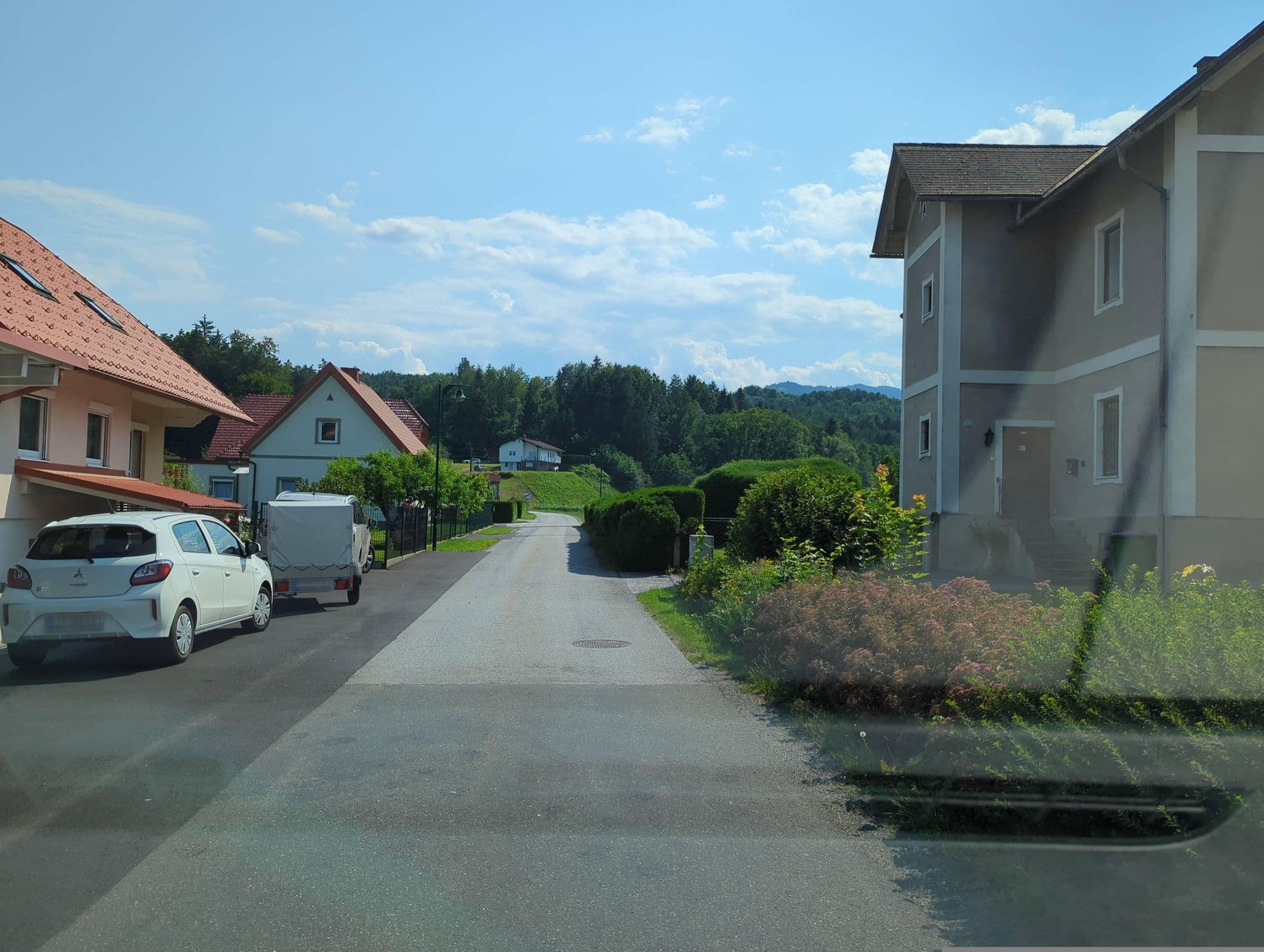 Street view near Gasthof Temmel-Kollar, Brunn — © djpixel (CC BY-SA · Mapillary)