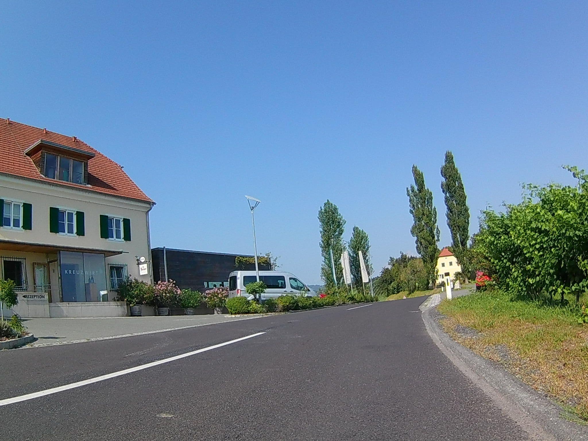 Street view near Hotel Pössnitzberg, Gamlitz — © buma (CC BY-SA · Mapillary)