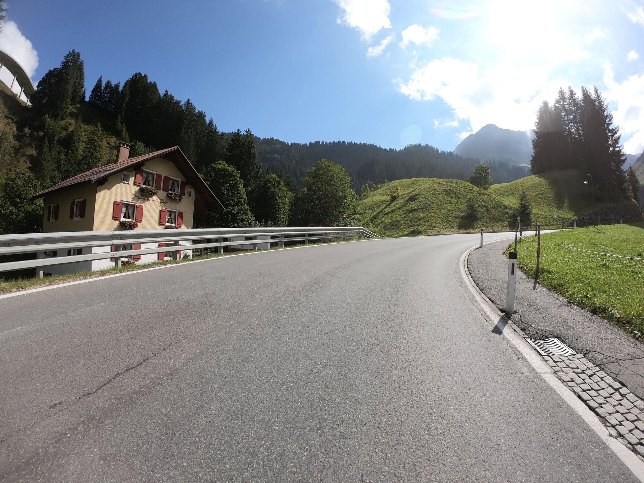 Street view near Pension Bischof, Lech — © joostjakob (CC BY-SA · Mapillary)