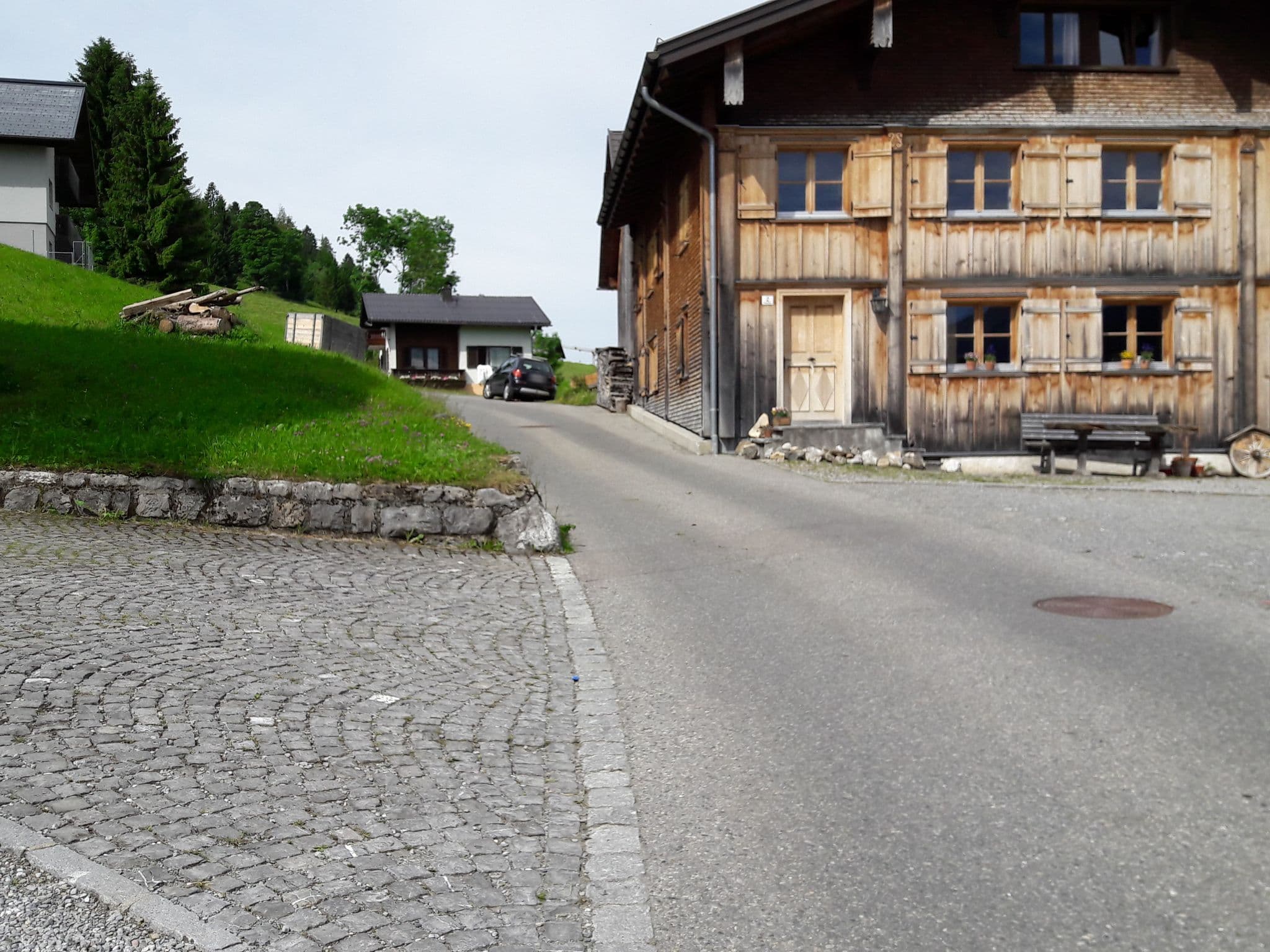 Street view near Roessle Raggal, Ludesch — © alucardo (CC BY-SA · Mapillary)