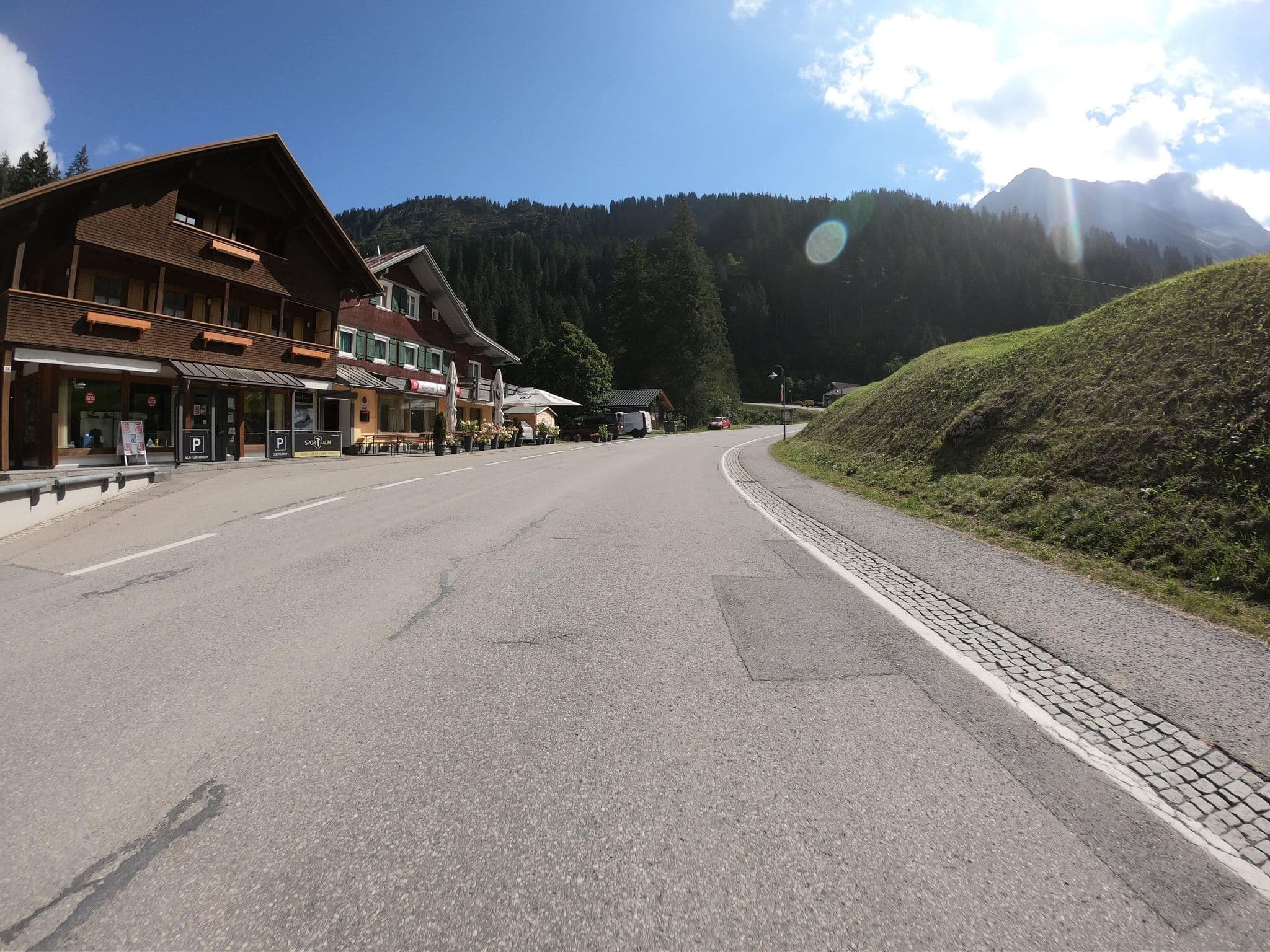 Street view near Auenfelder Hütte - Jochum Martin, Lech — © joostjakob (CC BY-SA · Mapillary)