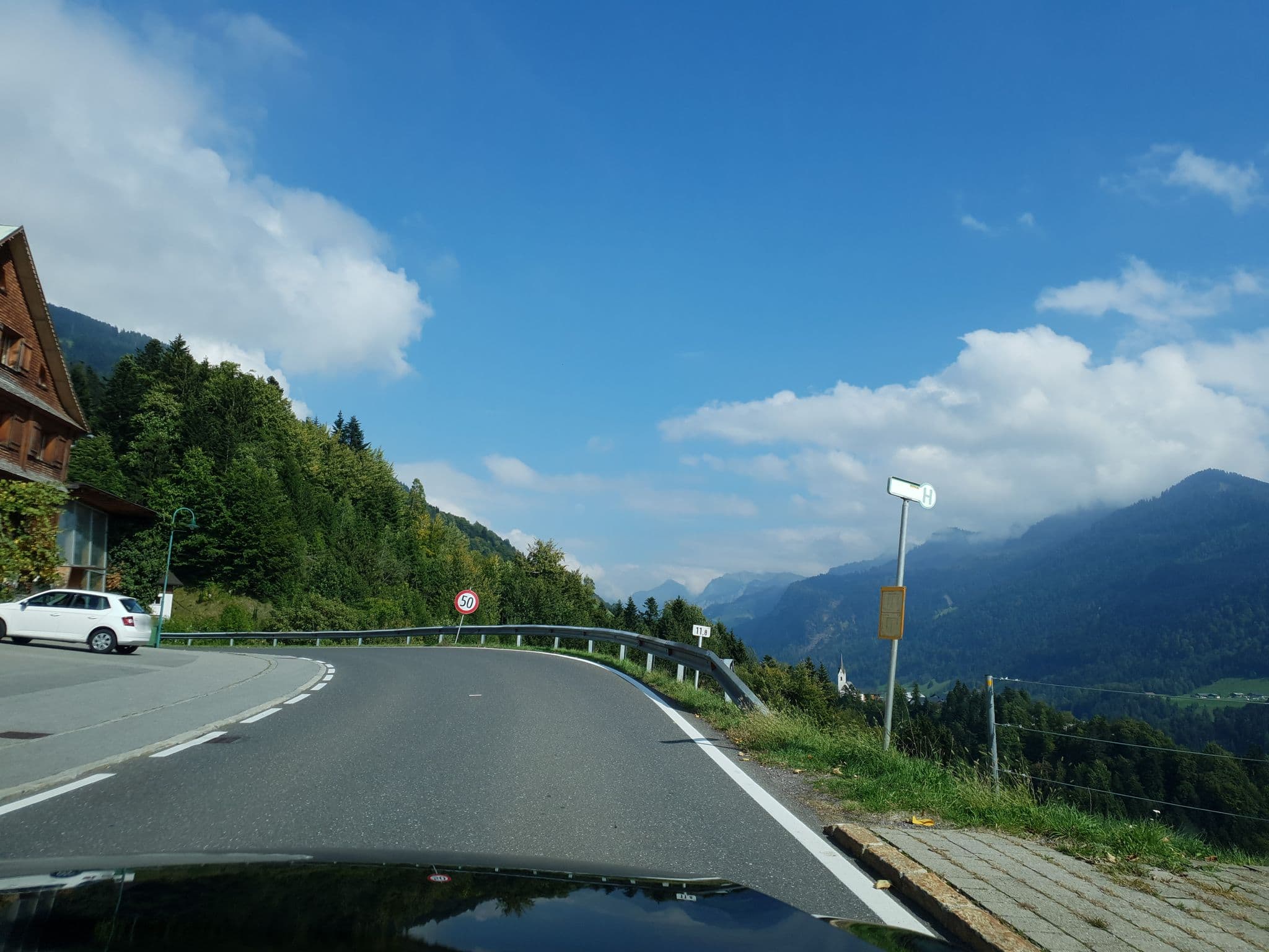 Street view near Gasthaus Kreuz, Ludesch — © jopparn (CC BY-SA · Mapillary)