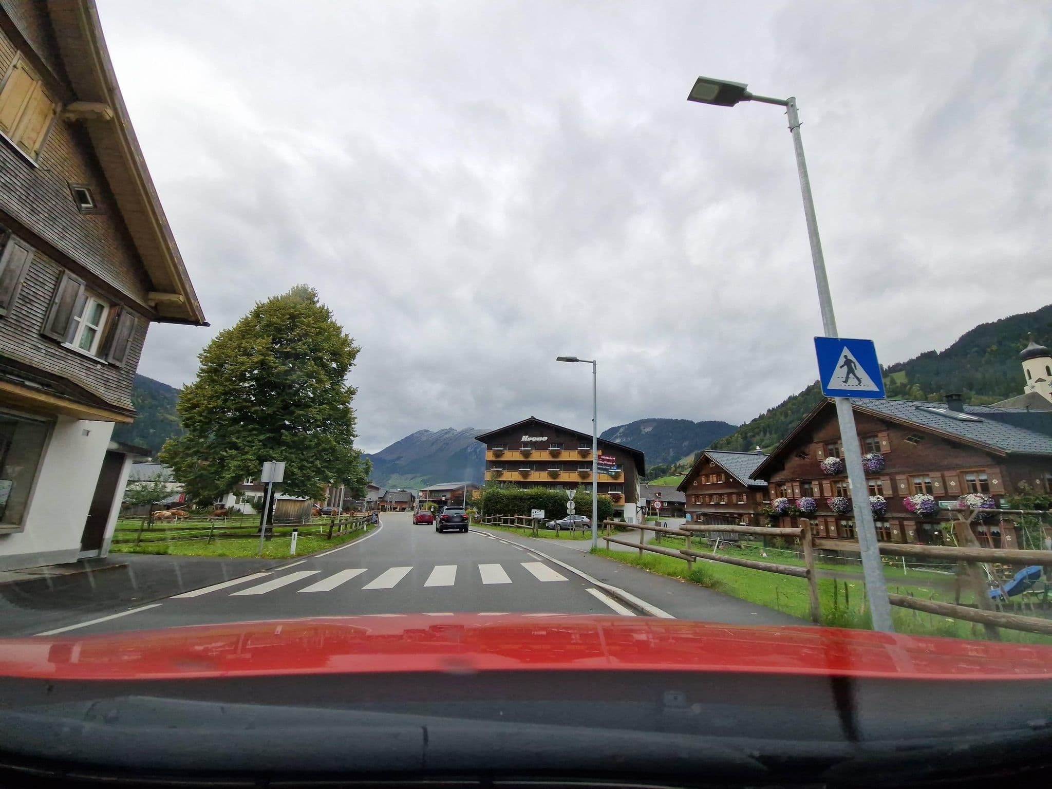Street view near Kinderbauernhof Felder, Bizau — © mcliquid (CC BY-SA · Mapillary)