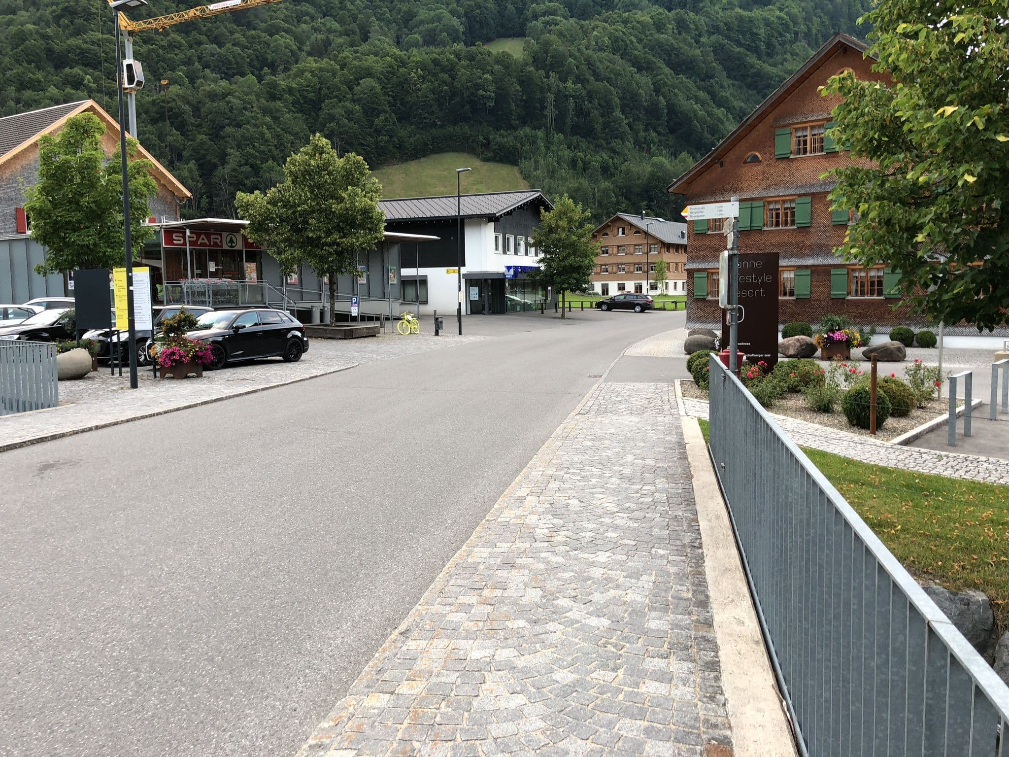 Street view near Gasthaus zur SONNE, Mellau — © aloggizugg (CC BY-SA · Mapillary)
