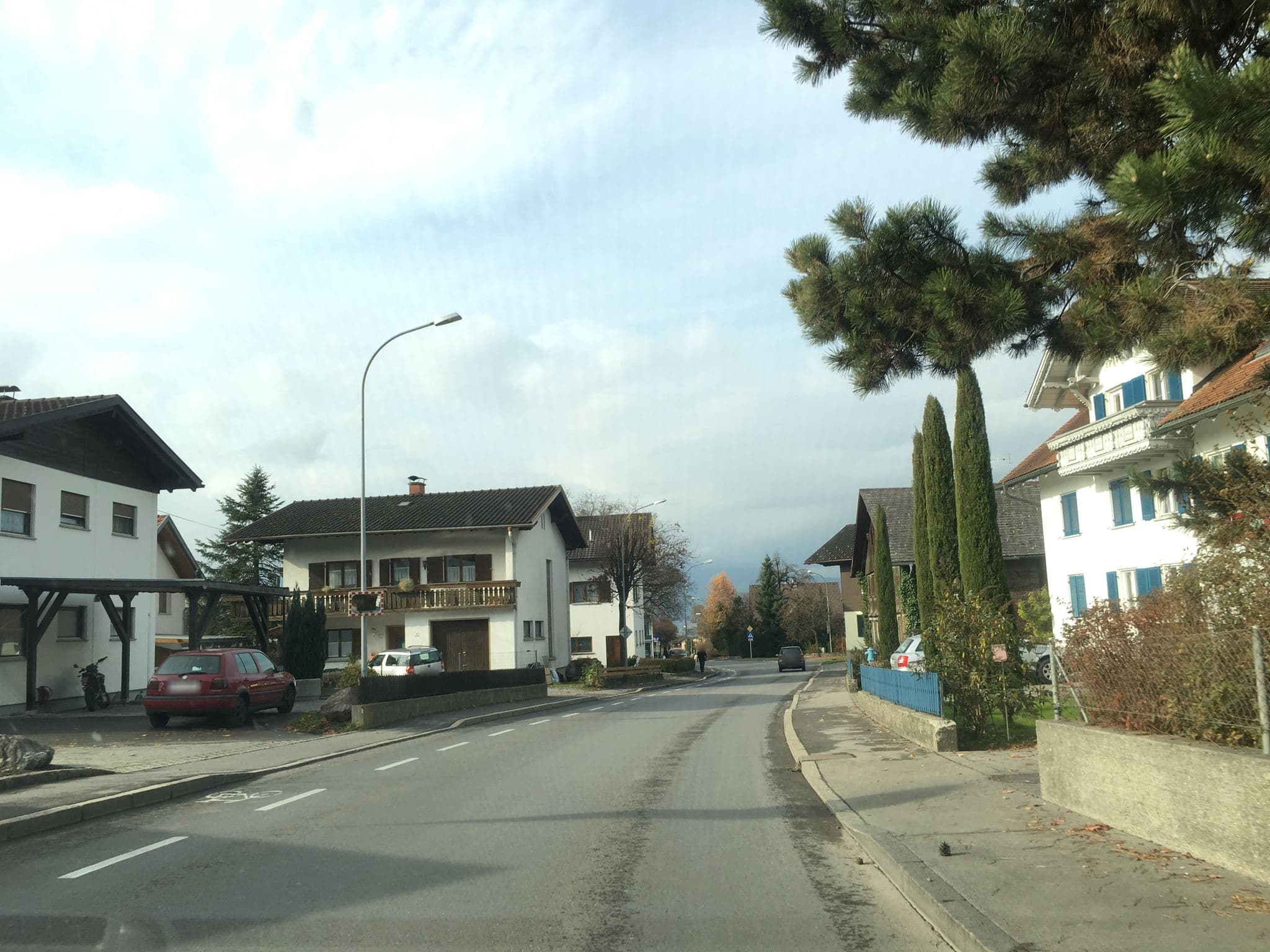 Street view near S’matt, Röthis — © alferic (CC BY-SA · Mapillary)