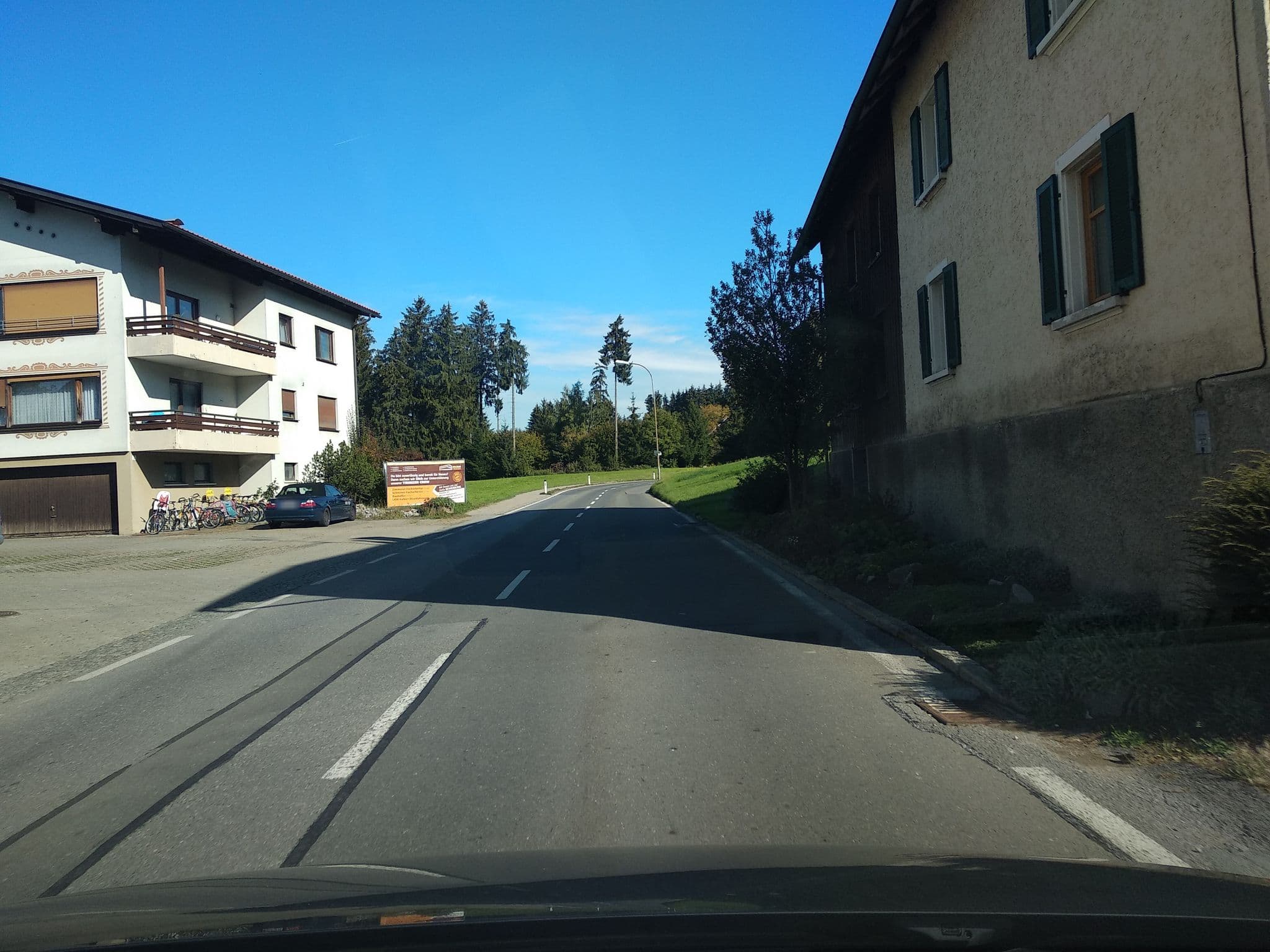 Street view near Gasthaus Krone, Hohenweiler — © canadarunner (CC BY-SA · Mapillary)
