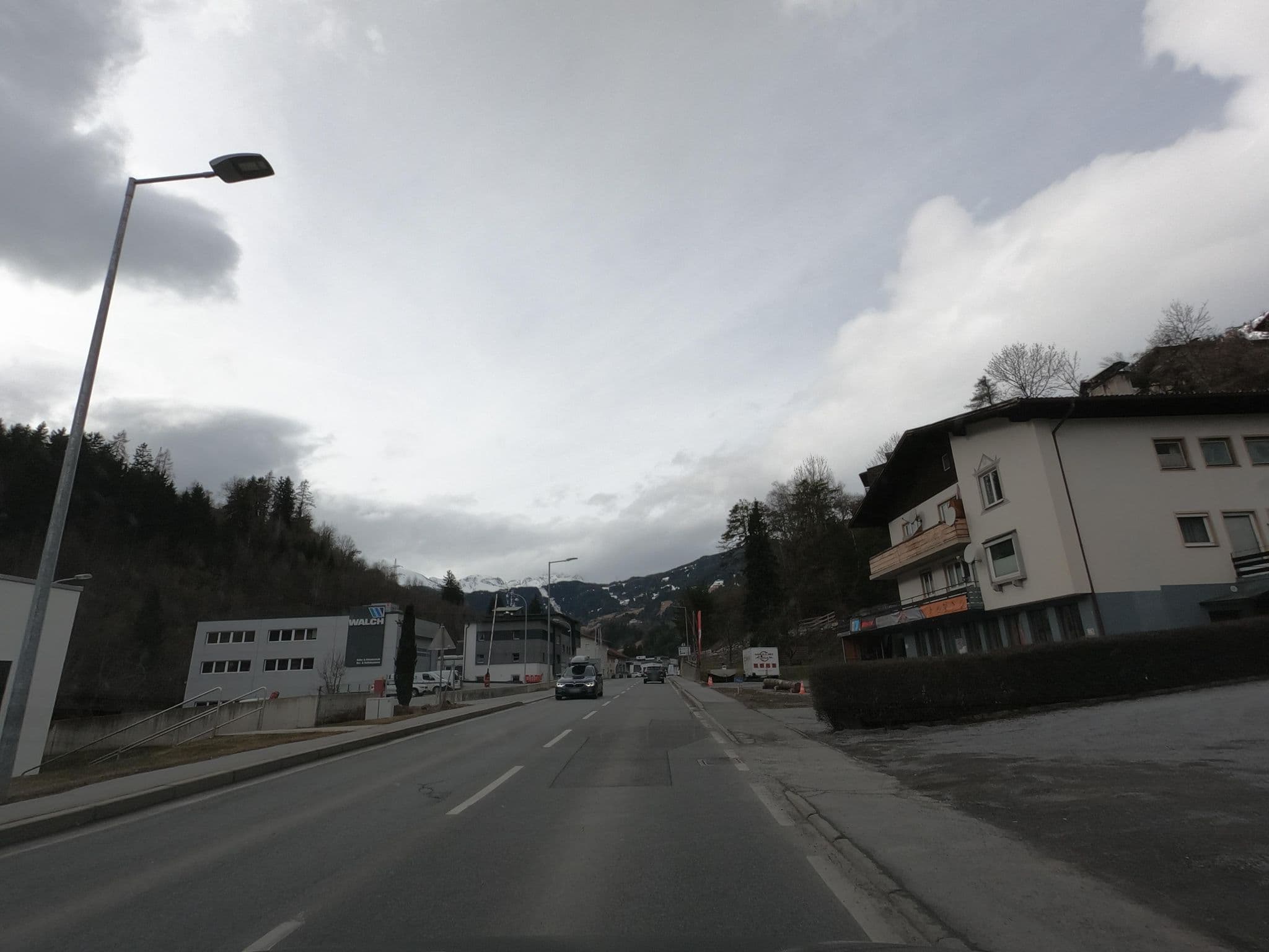 Street view near Bruggner Stubn Hotel Landeck, Landeck — © frhh211 (CC BY-SA · Mapillary)