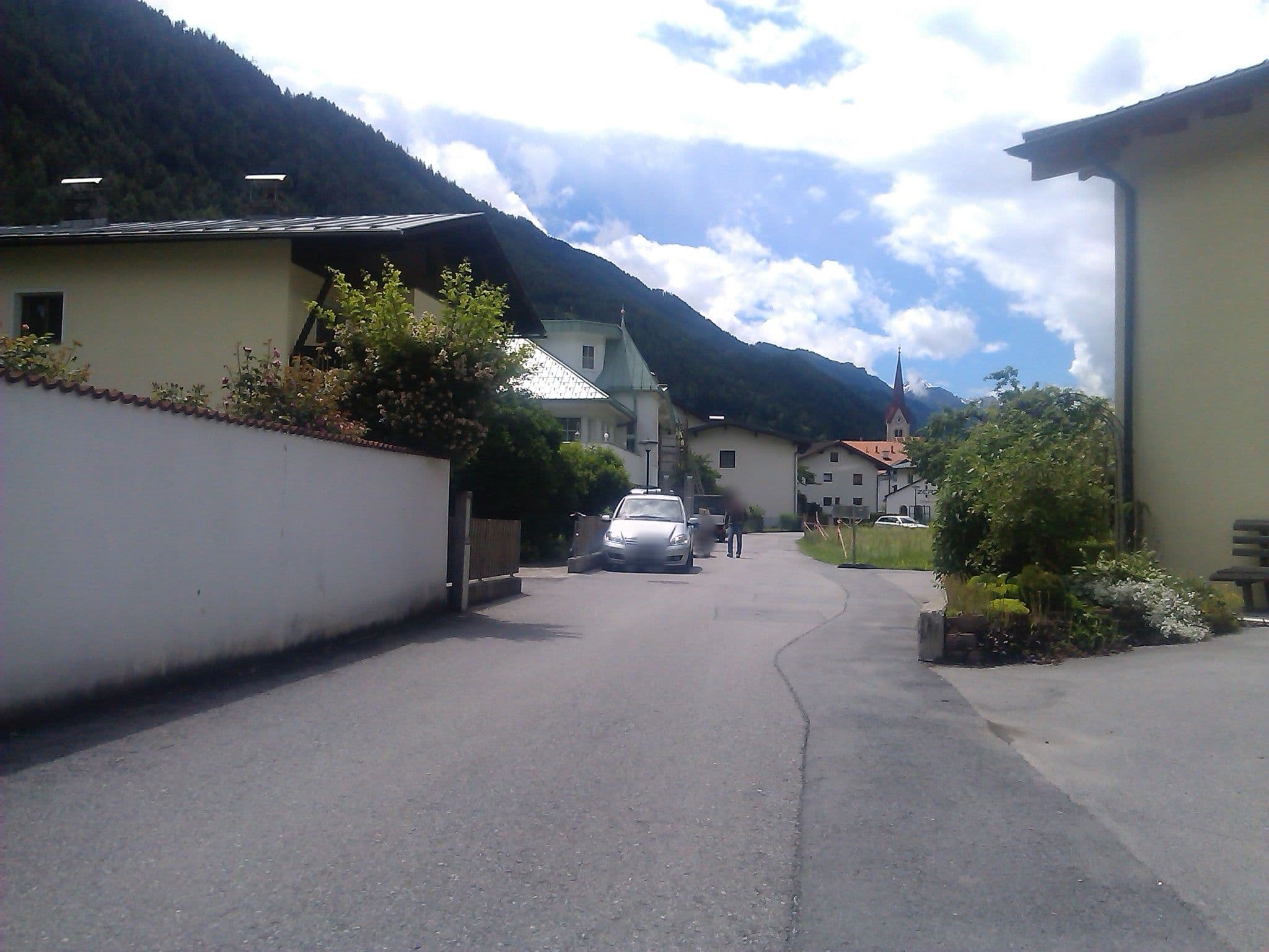 Street view near Challet Tschallener, Ried im Oberinntal — © changchun1 (CC BY-SA · Mapillary)