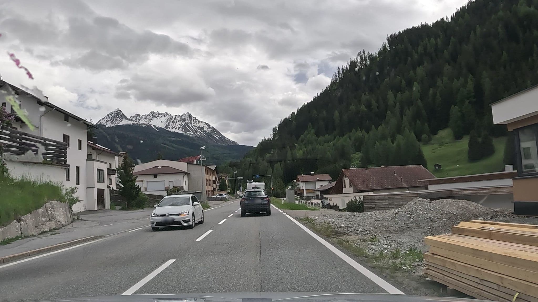 Street view near Folie Karl - Gästehaus, Nauders — © stefanro74 (CC BY-SA · Mapillary)