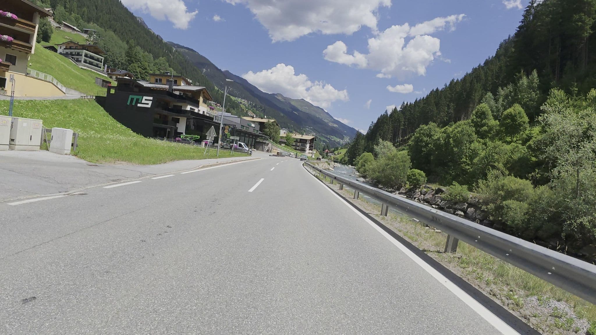 Street view near Sport Garni Kapplerhof – Ischgl/Kappl, Kappl — © Guzzi_Franze (CC BY-SA · Mapillary)