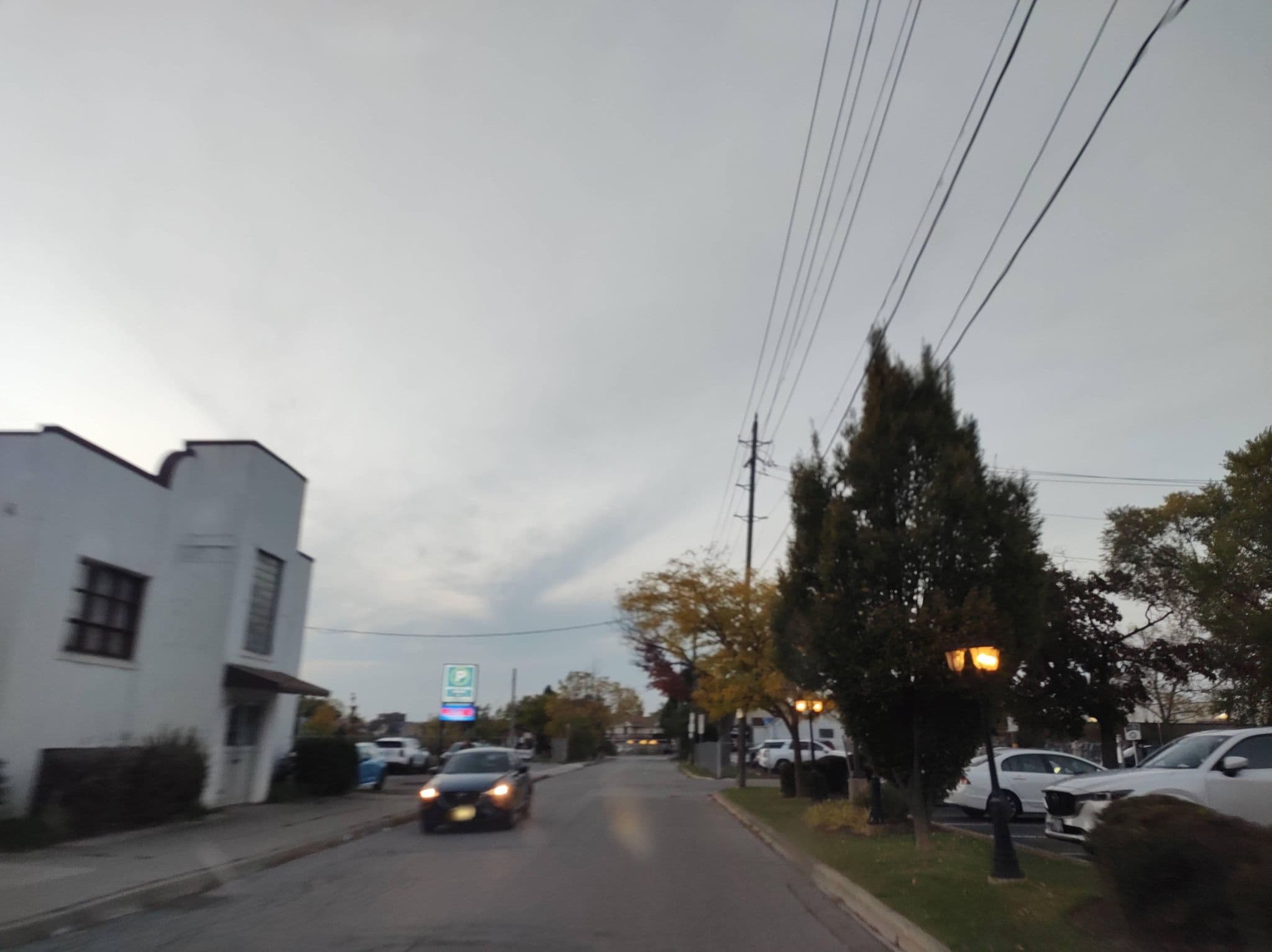 Street view near Sterling Inn, Niagara Falls — © thetornado76 (CC BY-SA · Mapillary)