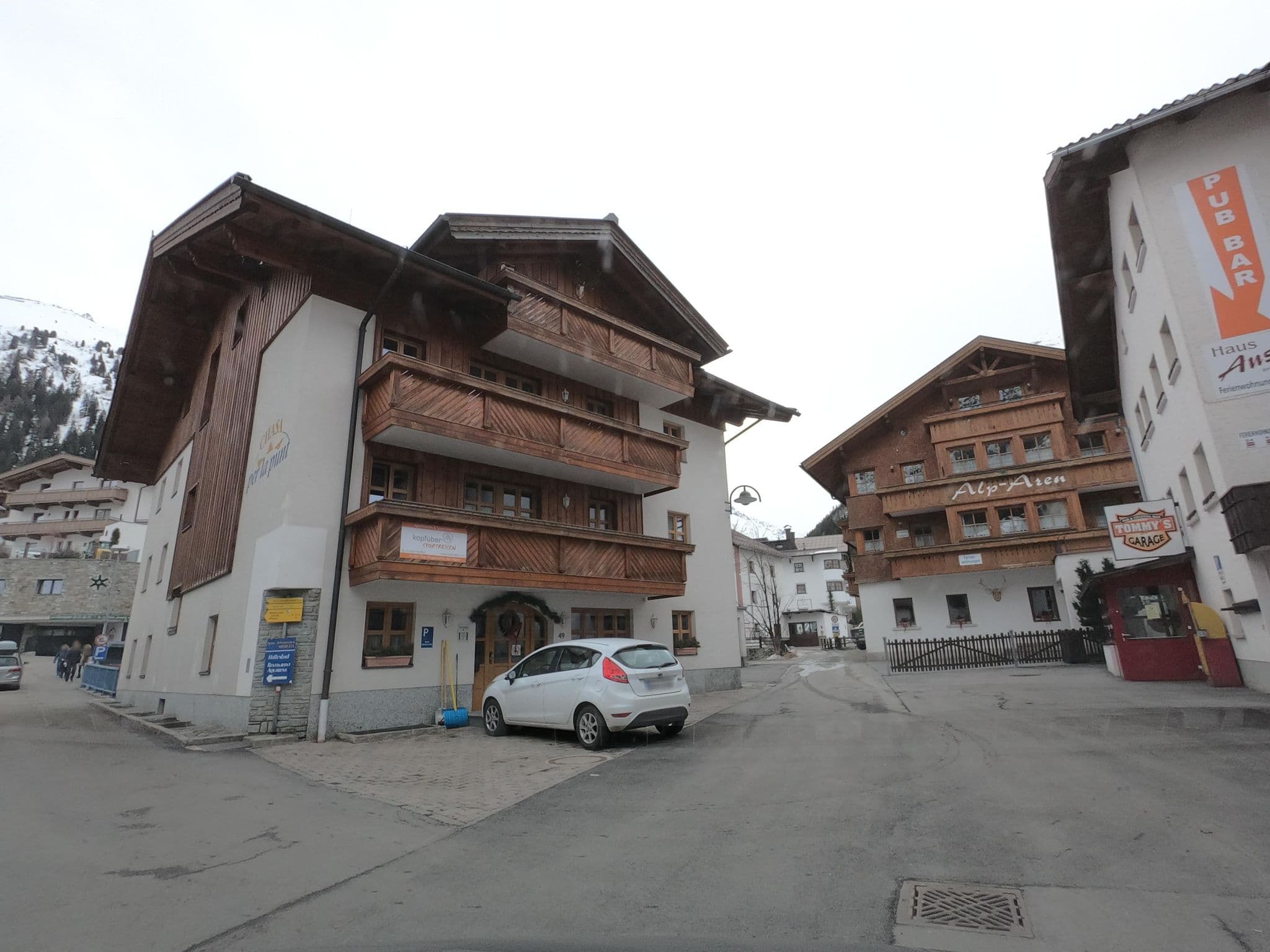 Street view near Chasa Per La Punt, Ischgl — © frhh211 (CC BY-SA · Mapillary)