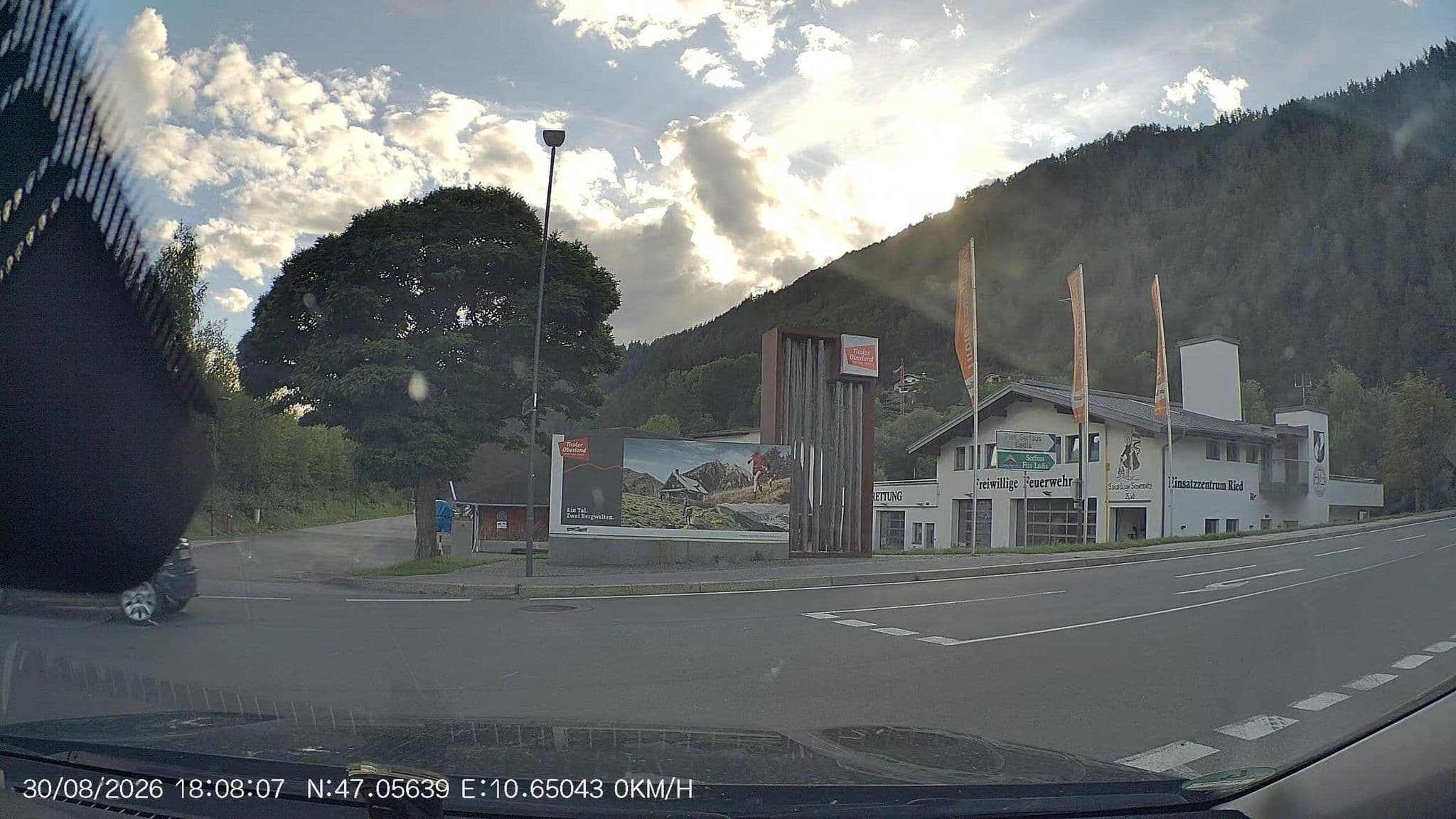 Street view near Kaunertaler Gletscherbahnen GmbH, Ried im Oberinntal — © AR88 (CC BY-SA · Mapillary)