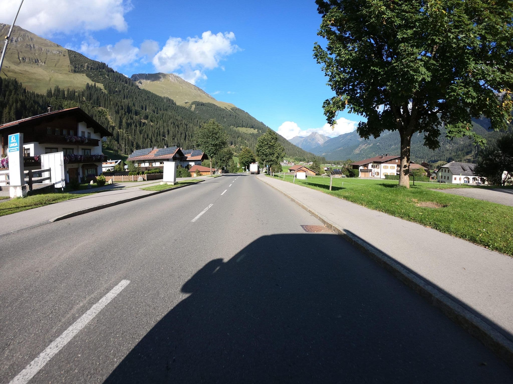 Street view near Apparts Lechtal, Grins — © joostjakob (CC BY-SA · Mapillary)
