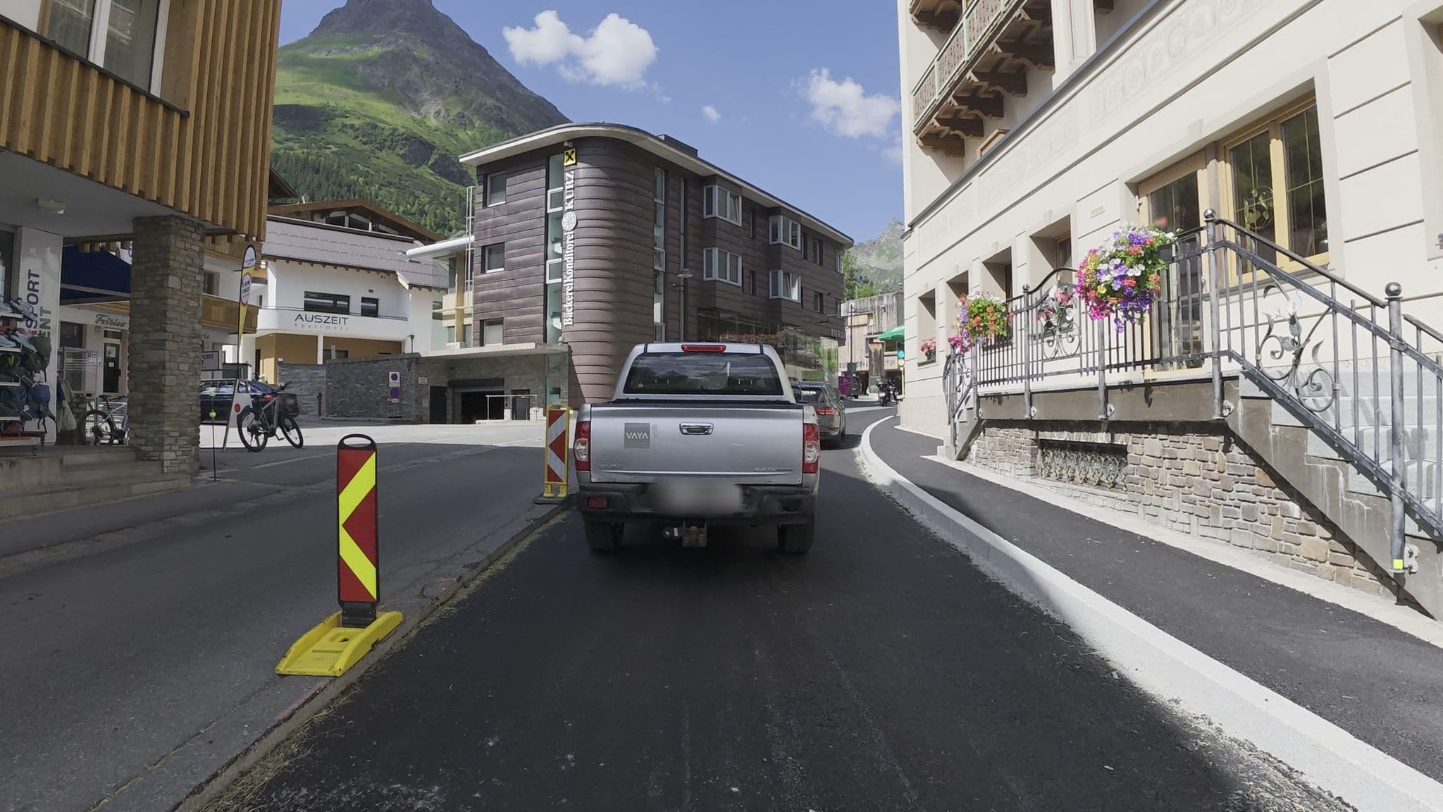 Street view near Erwin Zangerle Gasthof Landle OHG, Ischgl — © Guzzi_Franze (CC BY-SA · Mapillary)