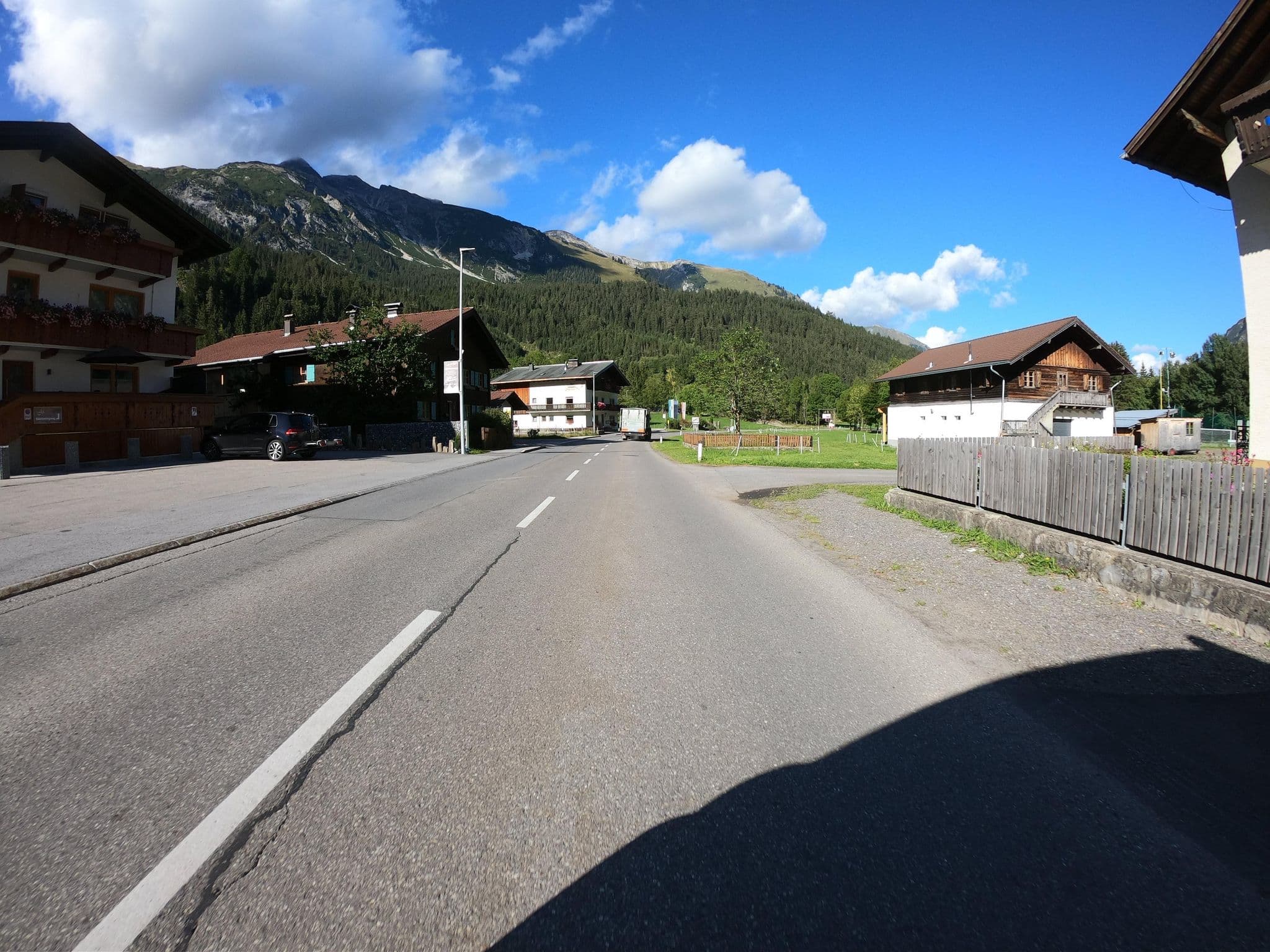 Street view near Alice Walch, Pettneu — © joostjakob (CC BY-SA · Mapillary)