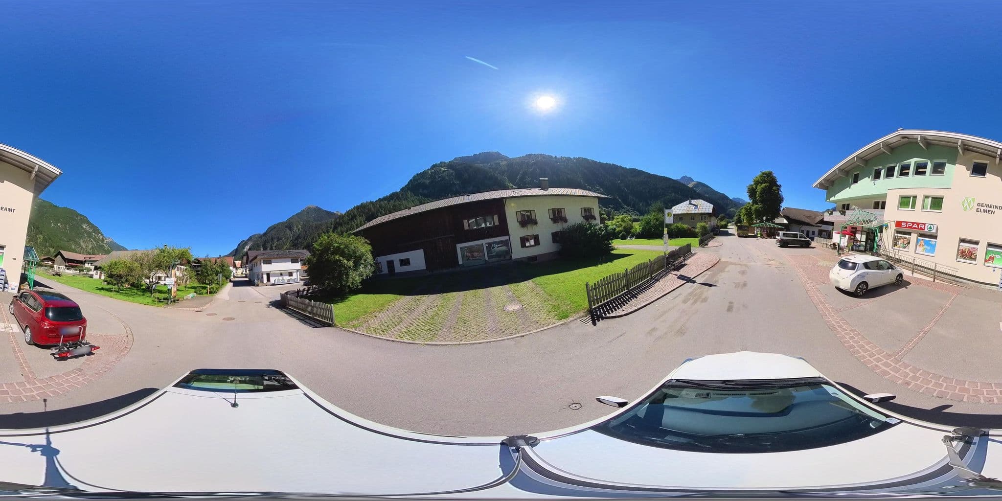 Street view near Haus Lechleitner Elmen, Weissenbach am Lech — © osmplus_org (CC BY-SA · Mapillary)