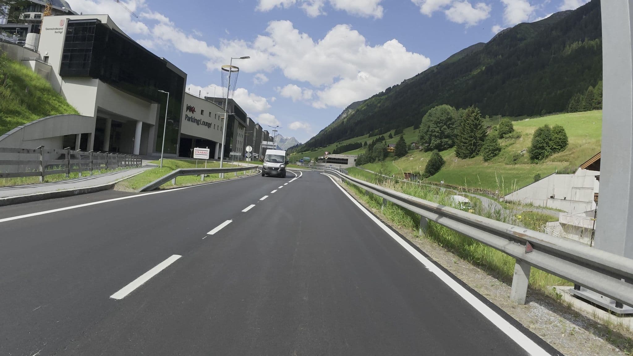 Street view near Garni Chalet Mutmanör *** - Pension, Ischgl — © Guzzi_Franze (CC BY-SA · Mapillary)