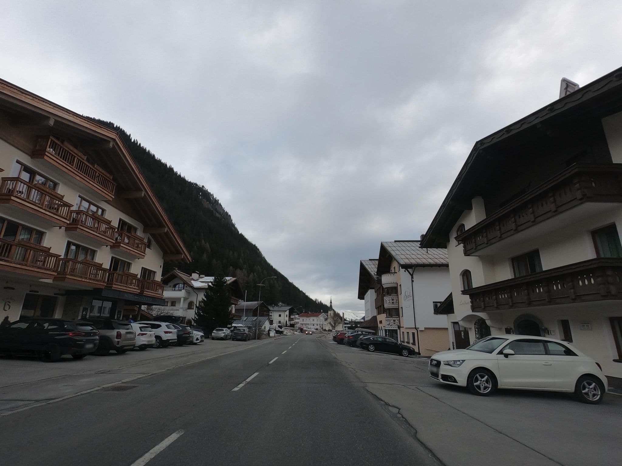 Street view near Brigitte Zangerl, Ischgl — © frhh211 (CC BY-SA · Mapillary)