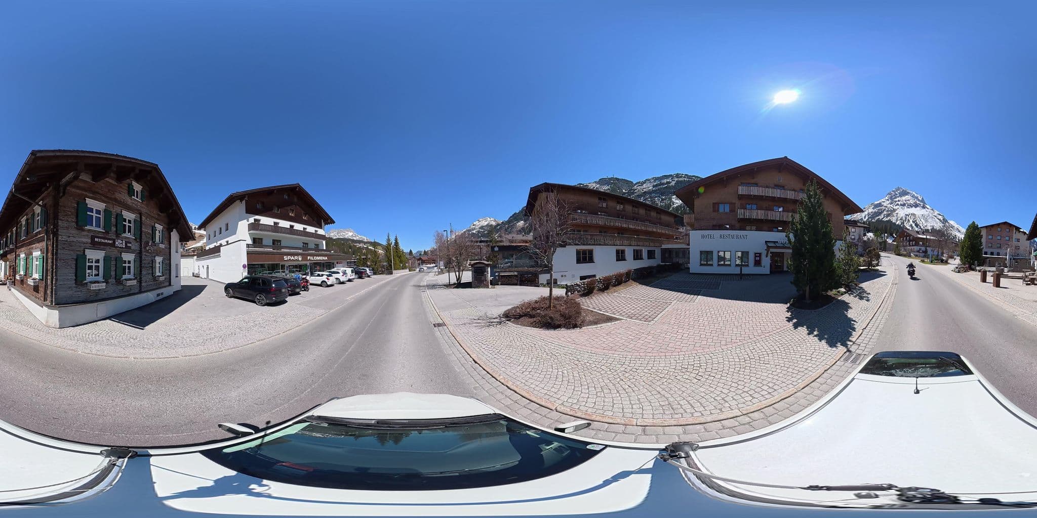 Street view near Walch, Lech — © osmplus_org (CC BY-SA · Mapillary)