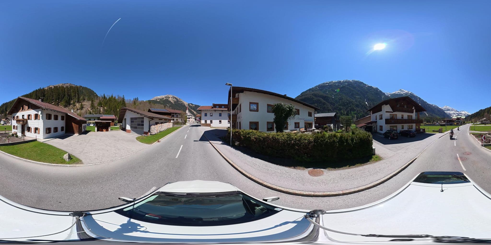 Street view near Jeka Waldrast, Pettneu — © osmplus_org (CC BY-SA · Mapillary)