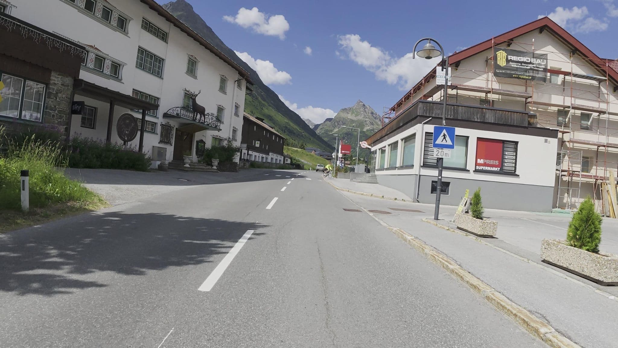 Street view near Rocky Docky, Ischgl — © Guzzi_Franze (CC BY-SA · Mapillary)