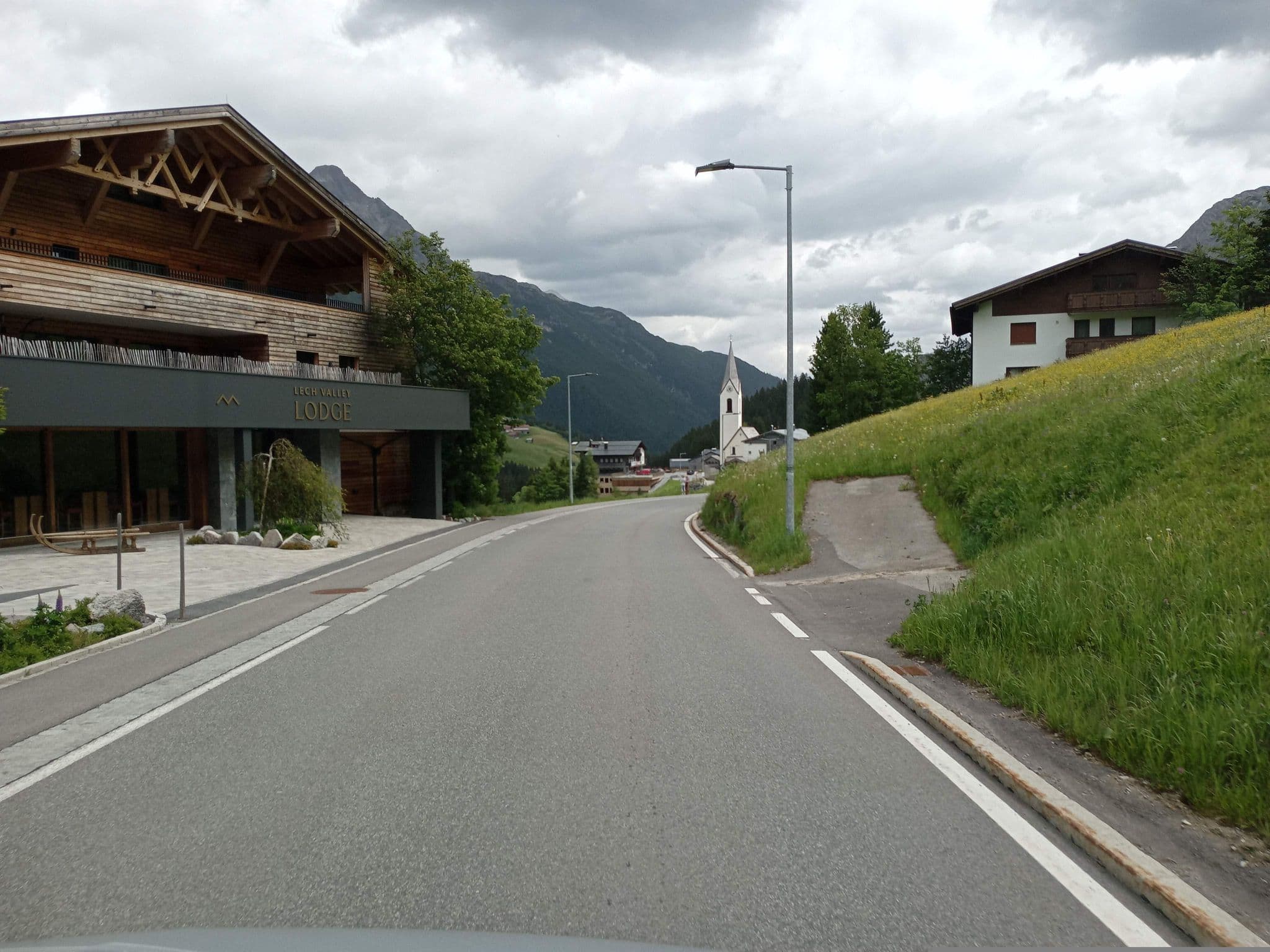 Street view near gasthaus christine, Lech — © atze02 (CC BY-SA · Mapillary)