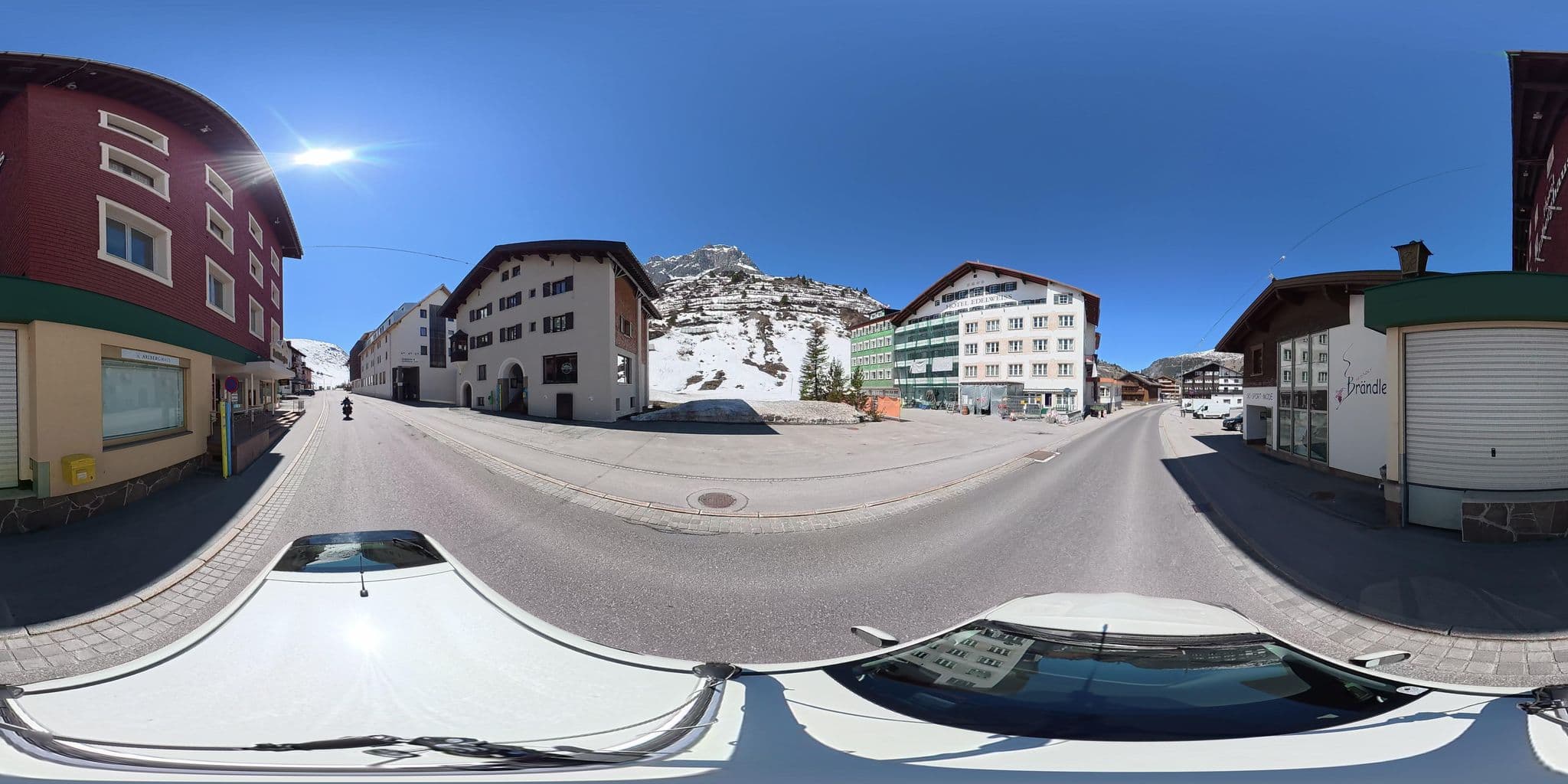 Street view near Hotel Mathies, Lech — © osmplus_org (CC BY-SA · Mapillary)