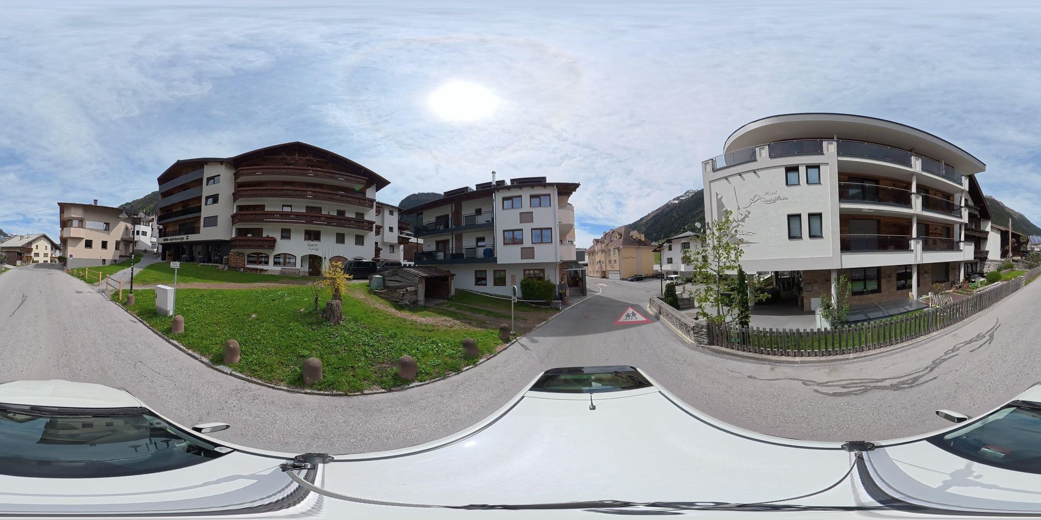 Street view near Ratia Hotel, Ischgl — © osmplus_org (CC BY-SA · Mapillary)