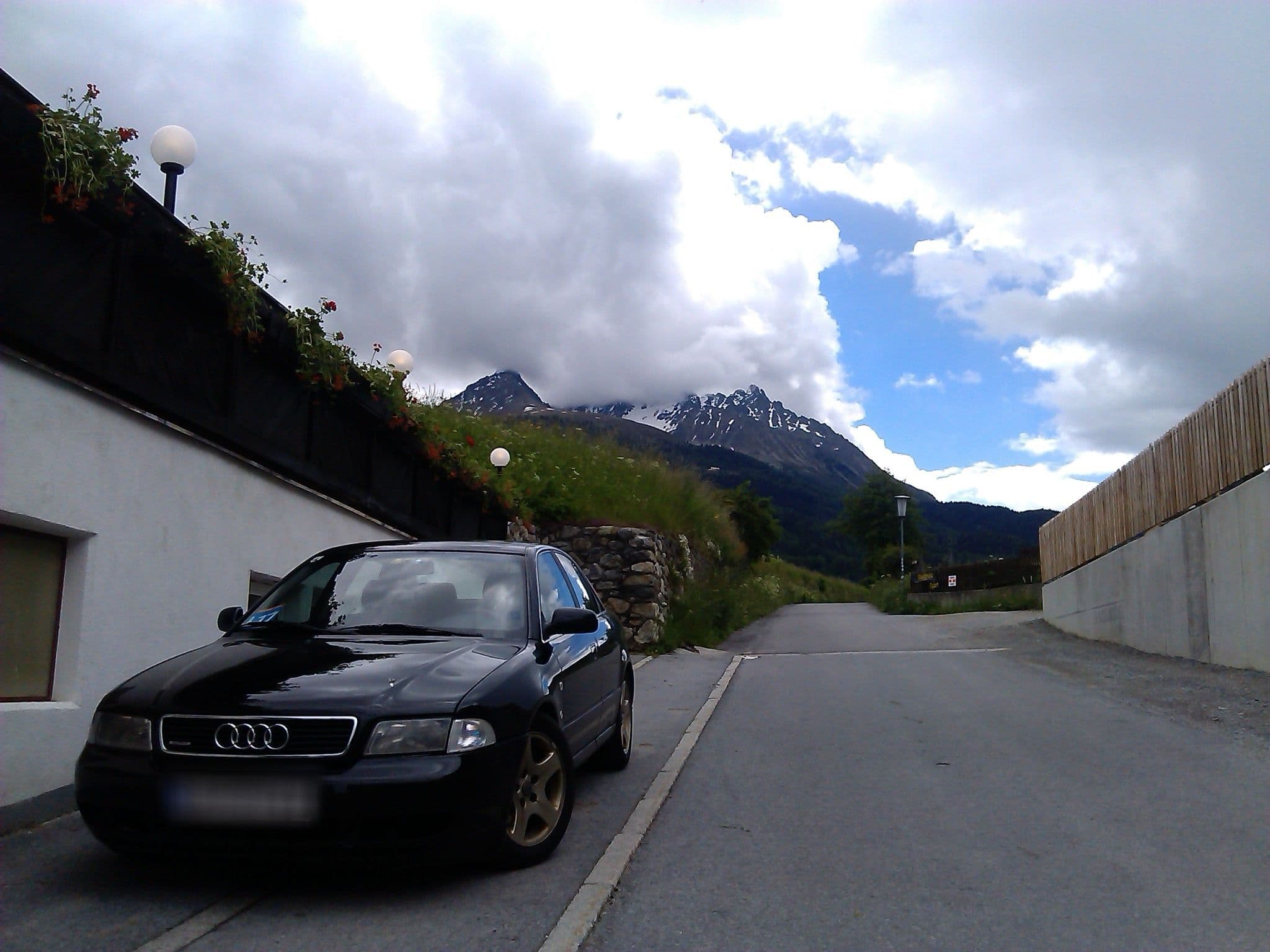 Street view near Hotel Neue Burg, Auer-Krinke OHG, Nauders — © changchun1 (CC BY-SA · Mapillary)