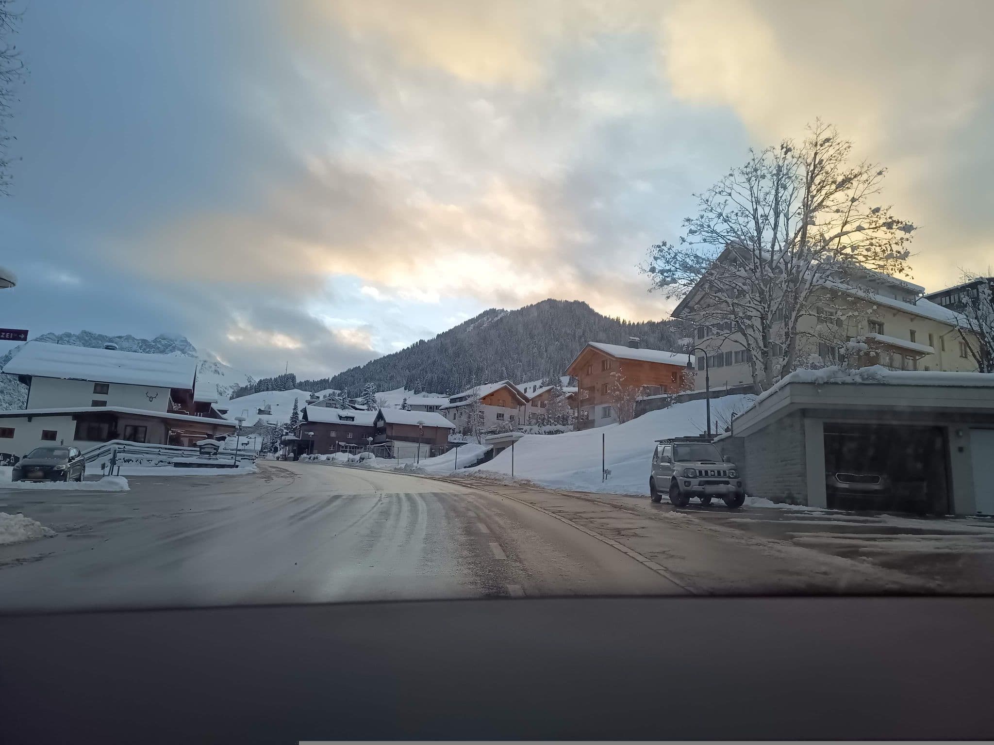 Street view near Berghof, Hirschegg — © zuse (CC BY-SA · Mapillary)