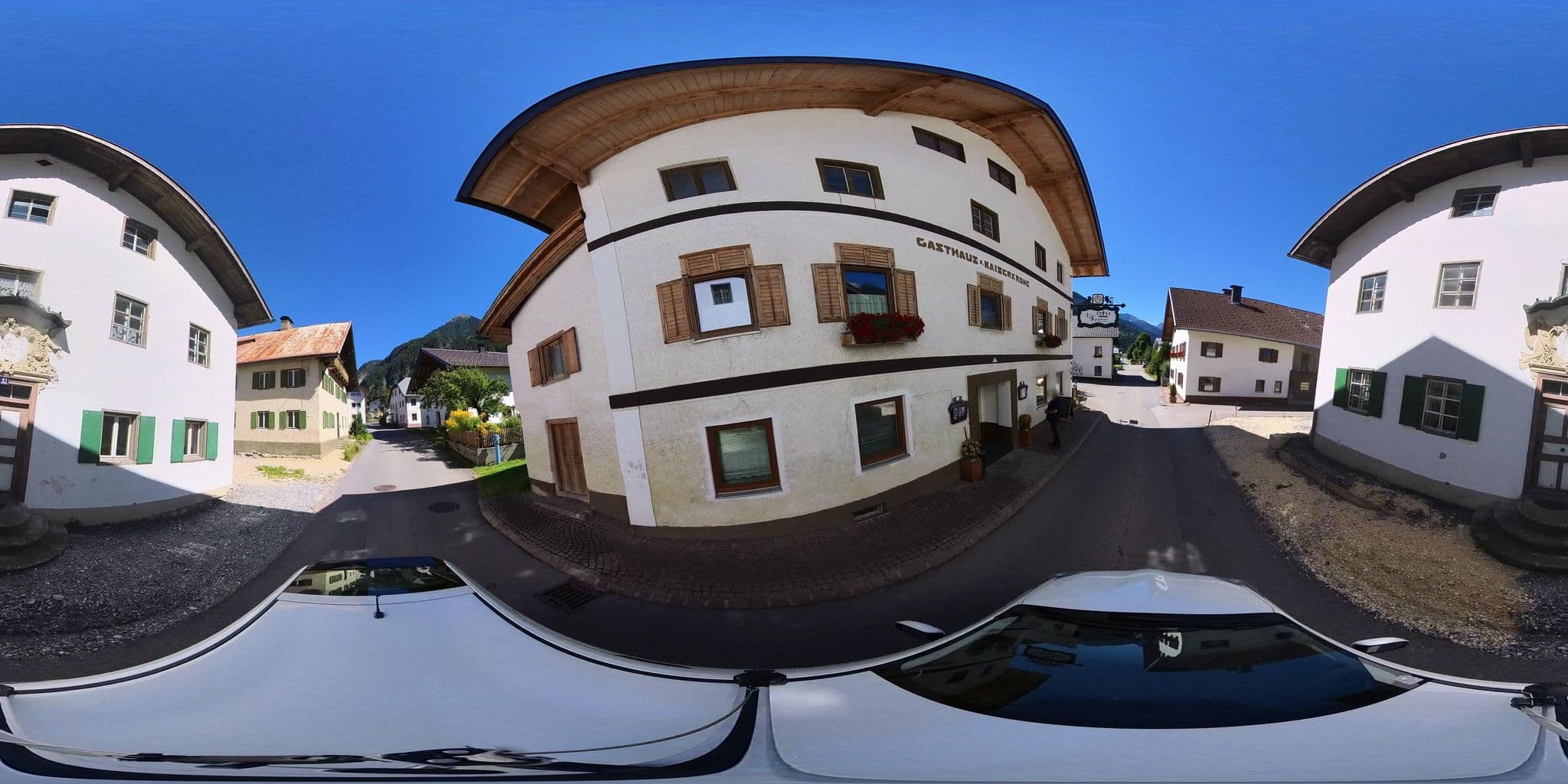 Street view near Gasthof Kaiserkrone Inh Fam Santifaller, Weissenbach am Lech — © osmplus_org (CC BY-SA · Mapillary)