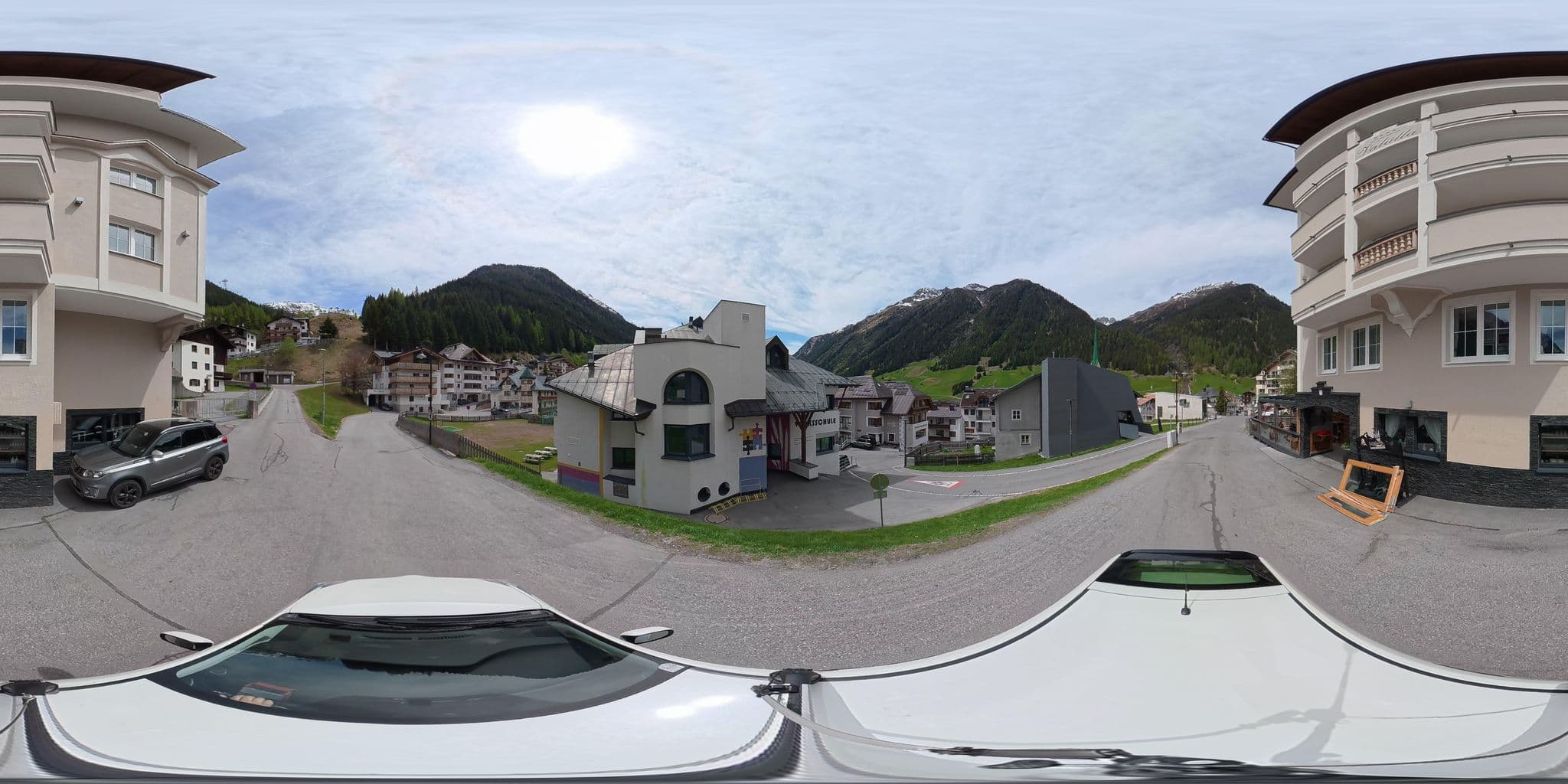 Street view near Valülla Hotel Garni, Ischgl — © osmplus_org (CC BY-SA · Mapillary)