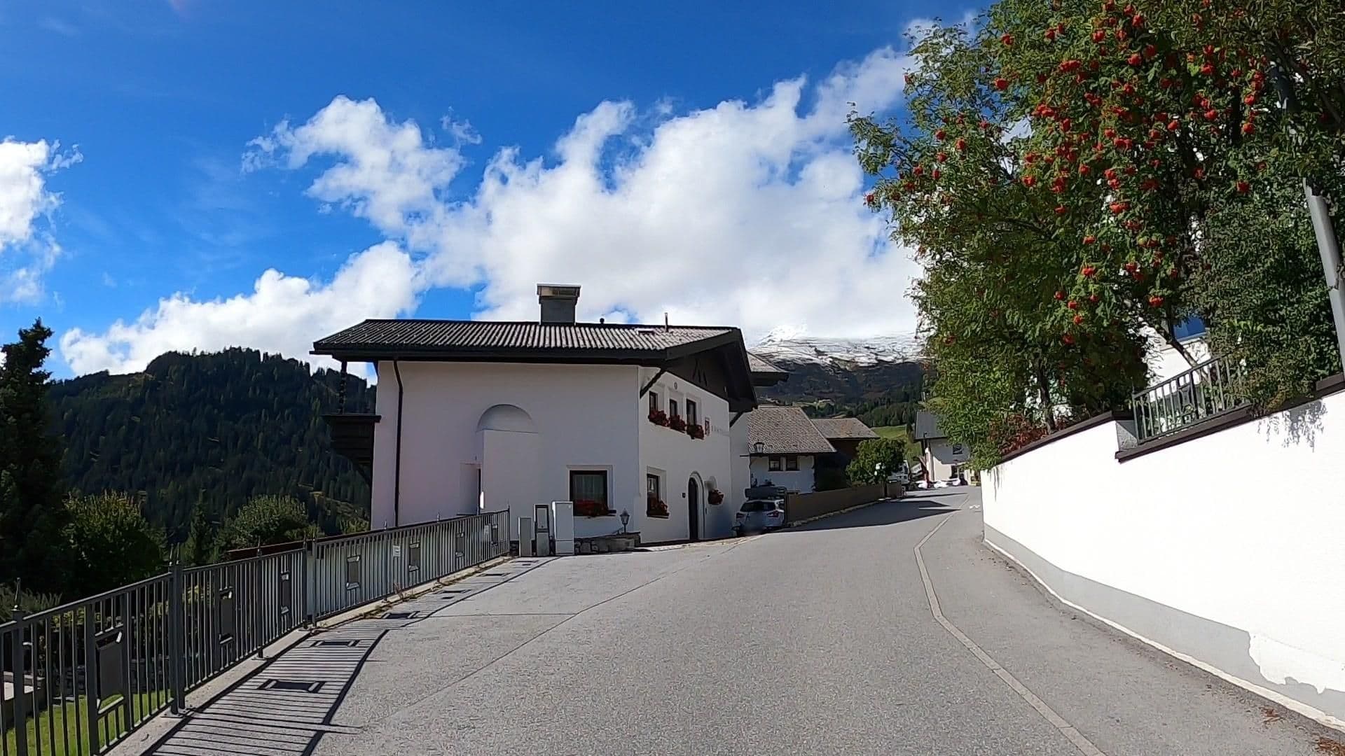 Street view near Hotel am Römerweg, Fiss — © osmplus_org (CC BY-SA · Mapillary)