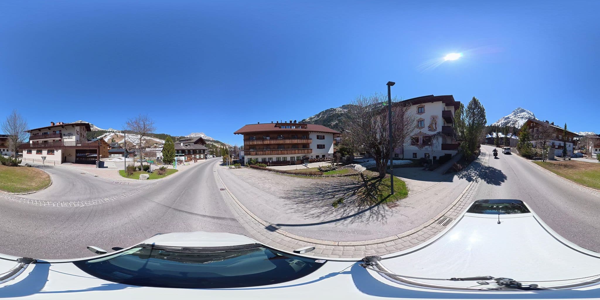Street view near Appartement Roggal, Lech — © osmplus_org (CC BY-SA · Mapillary)