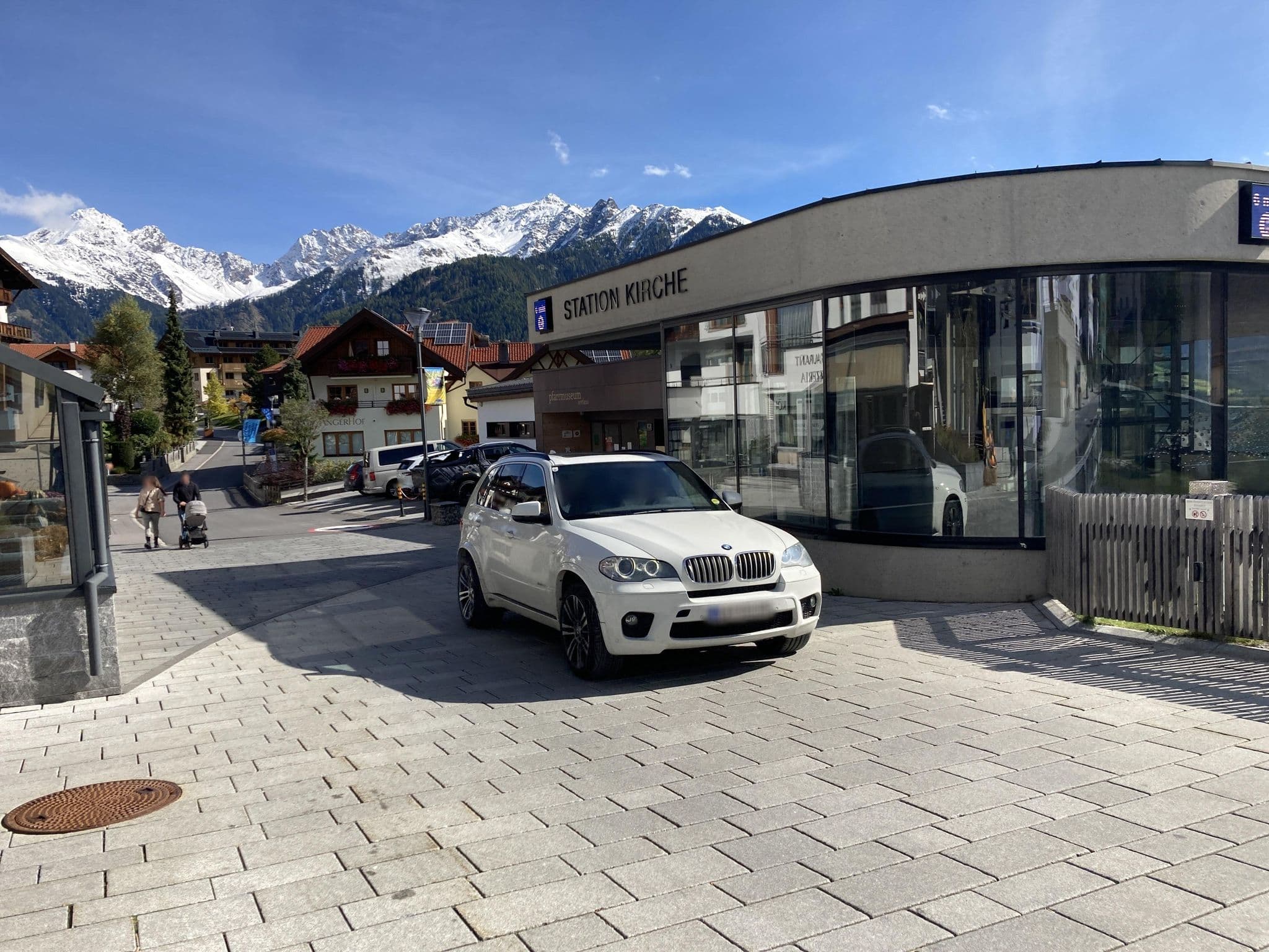 Street view near Pension Montana, Serfaus — © osmplus_org (CC BY-SA · Mapillary)