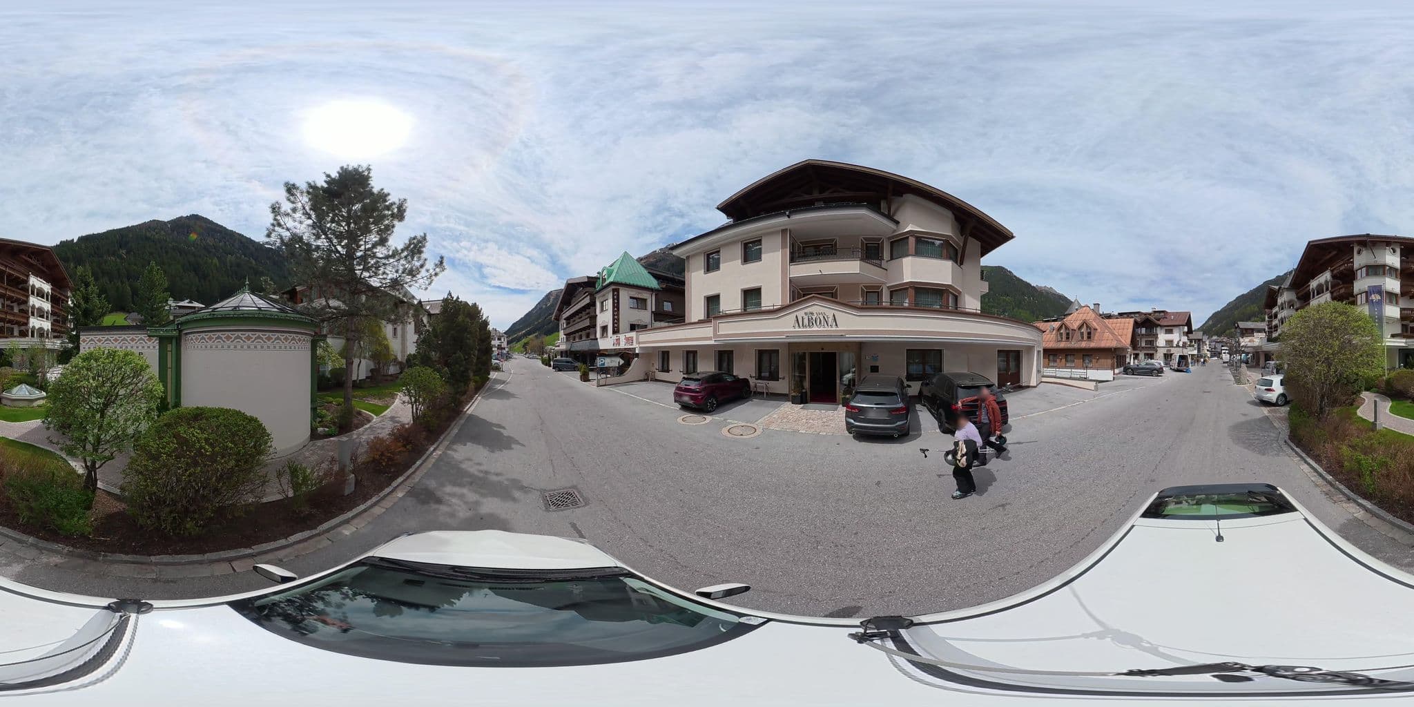 Street view near Salnerhof Genuss & Spa Resort, Ischgl — © osmplus_org (CC BY-SA · Mapillary)