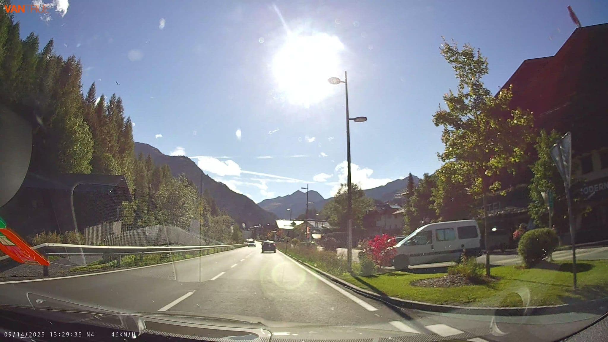 Street view near Raffl's Tyrol Hotel, St Anton am Arlberg — © fcignat (CC BY-SA · Mapillary)