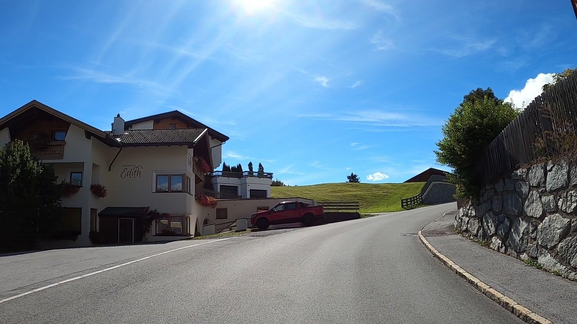Street view near Familienhotel Wiesenheim - Inh Fam Kirschner, Fiss — © osmplus_org (CC BY-SA · Mapillary)