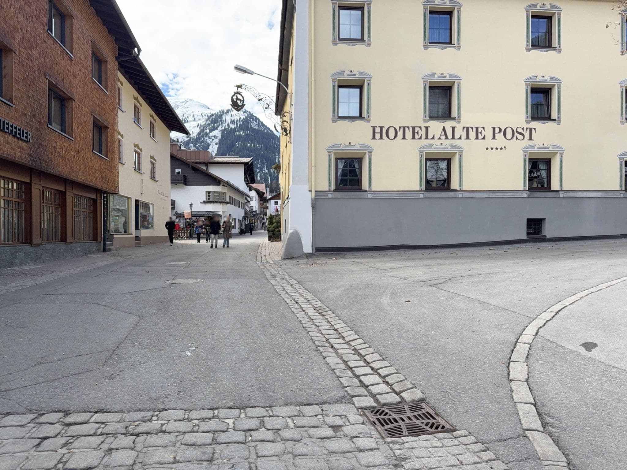 Street view near Sporthotel Sankt Anton am Arlberg, St Anton am Arlberg — © RSTQ (CC BY-SA · Mapillary)