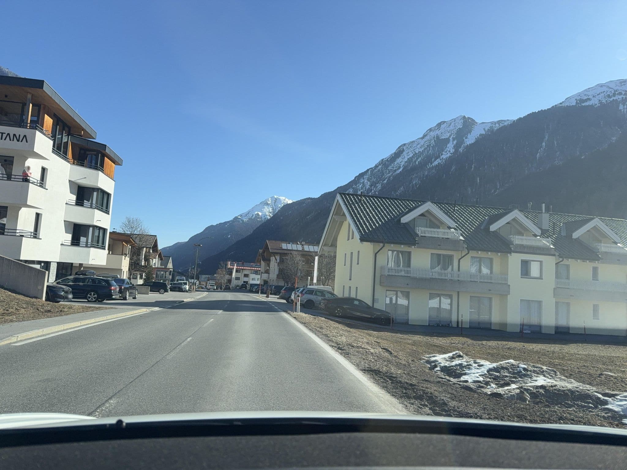 Street view near Ferienwohnungen Sonderegger, Ischgl — © ottor (CC BY-SA · Mapillary)