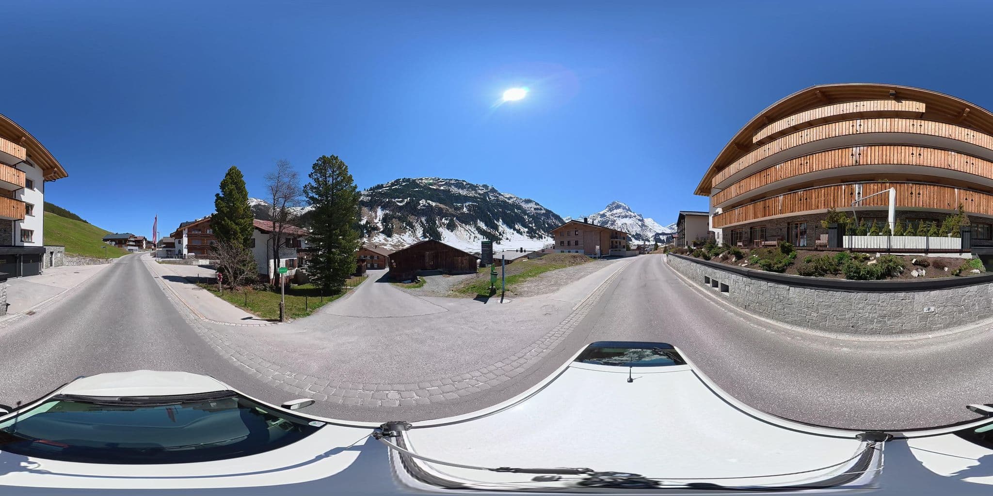 Street view near Hotel Brunnenhof, Lech — © osmplus_org (CC BY-SA · Mapillary)