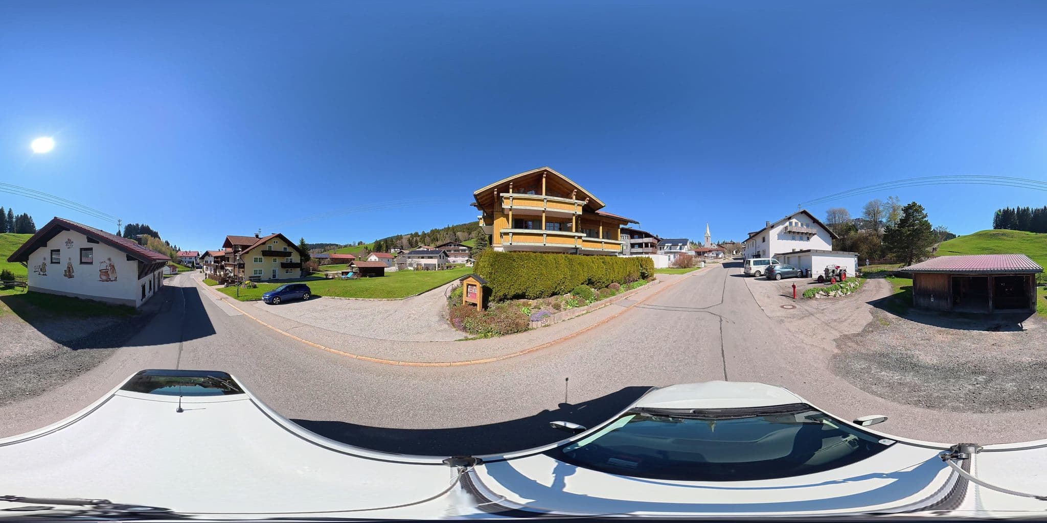 Street view near Conny´s Kräuterhäusl, Tannheim — © osmplus_org (CC BY-SA · Mapillary)