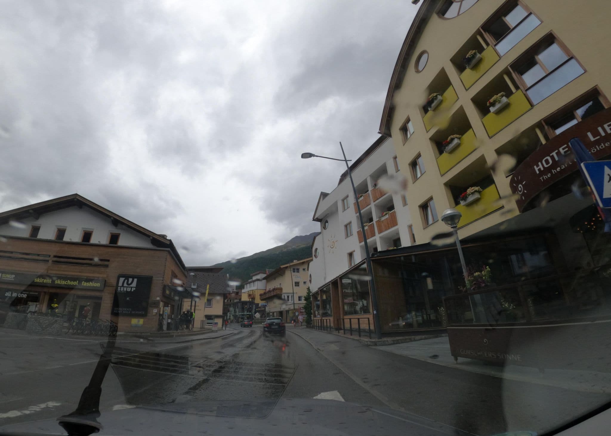 Street view near Sunup Appartements, Sölden — © atze02 (CC BY-SA · Mapillary)