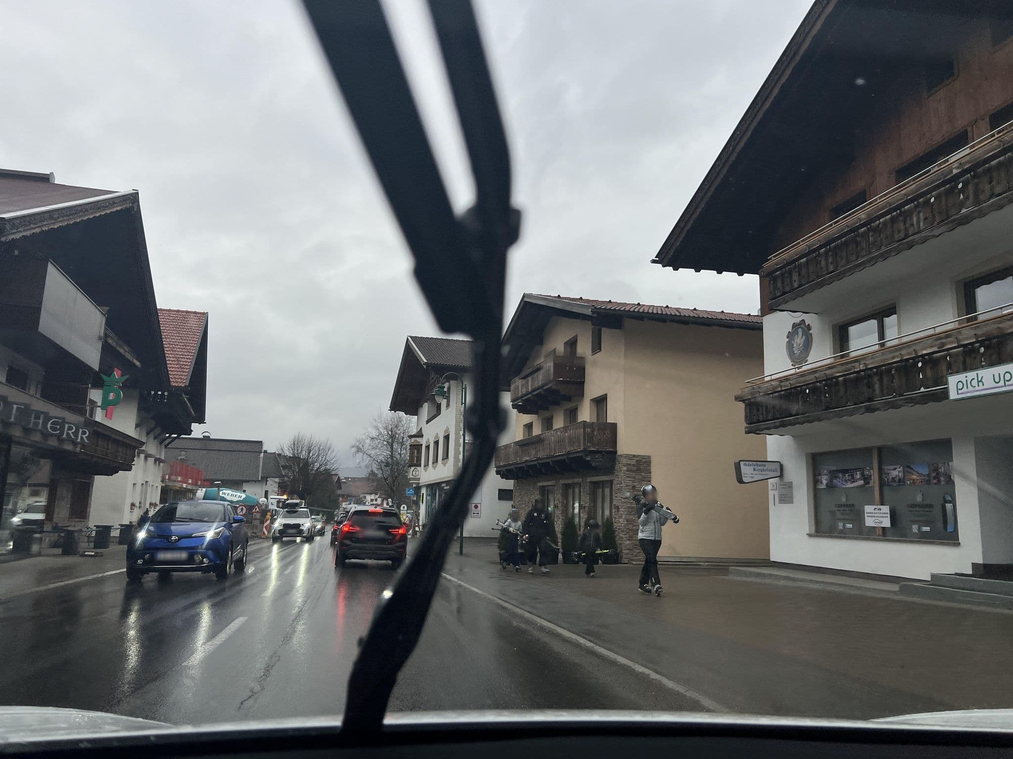 Street view near Bergkristall, Lermoos — © ottor (CC BY-SA · Mapillary)
