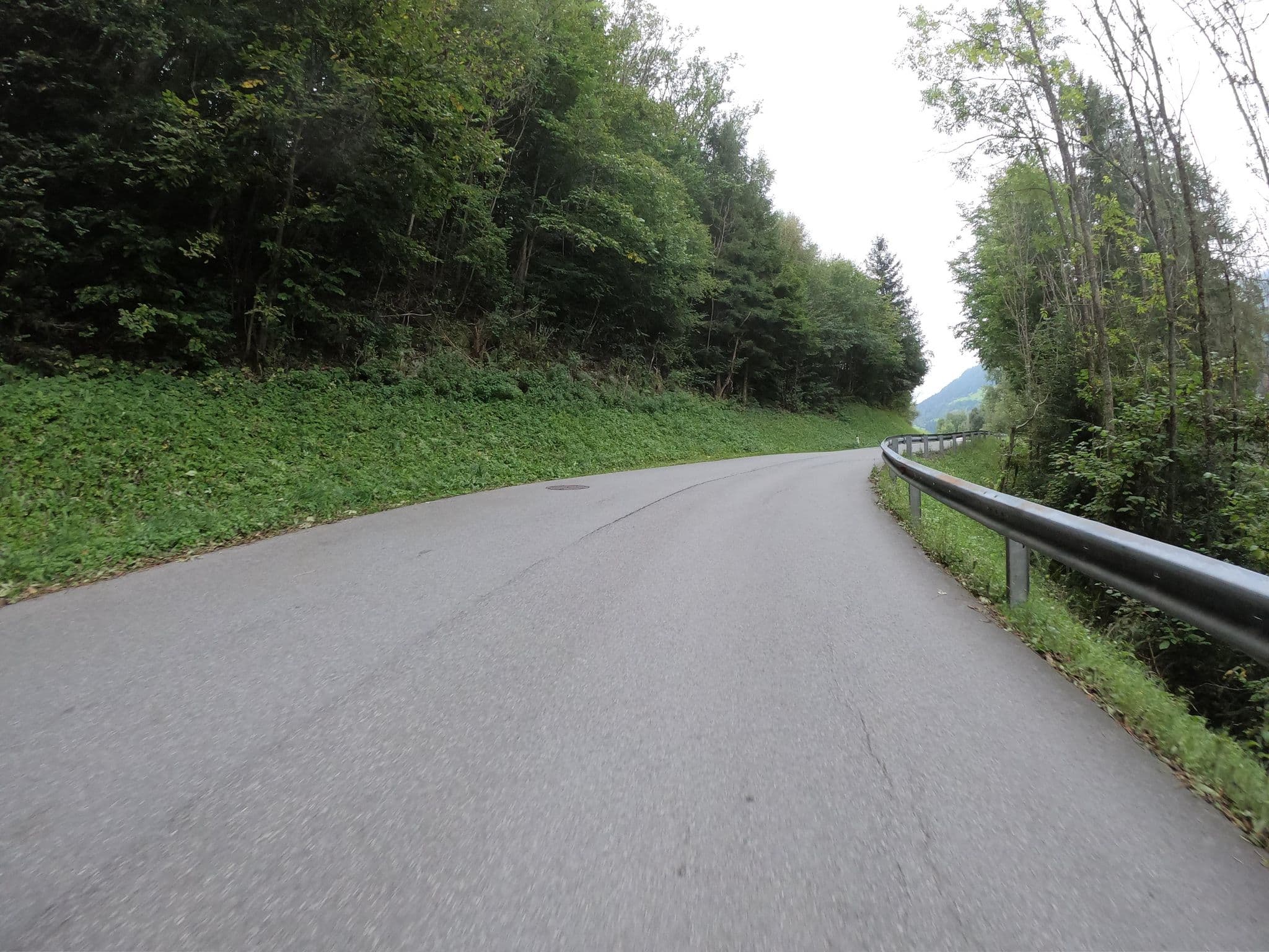Street view near Apatr bergraich, Arzl im Pitztal — © joostjakob (CC BY-SA · Mapillary)