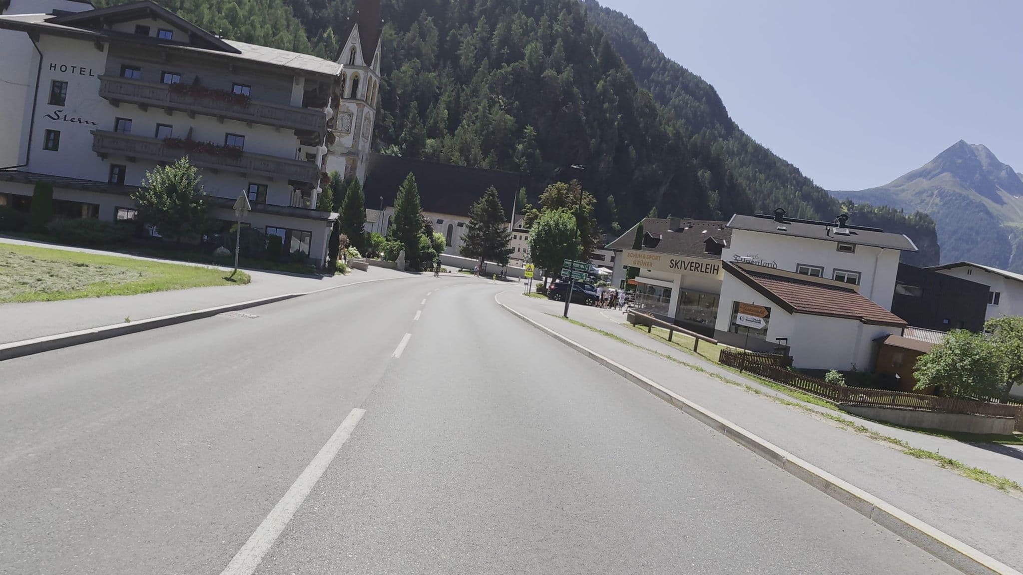 Street view near Gästehaus Schöpf Elsa, Längenfeld — © Guzzi_Franze (CC BY-SA · Mapillary)
