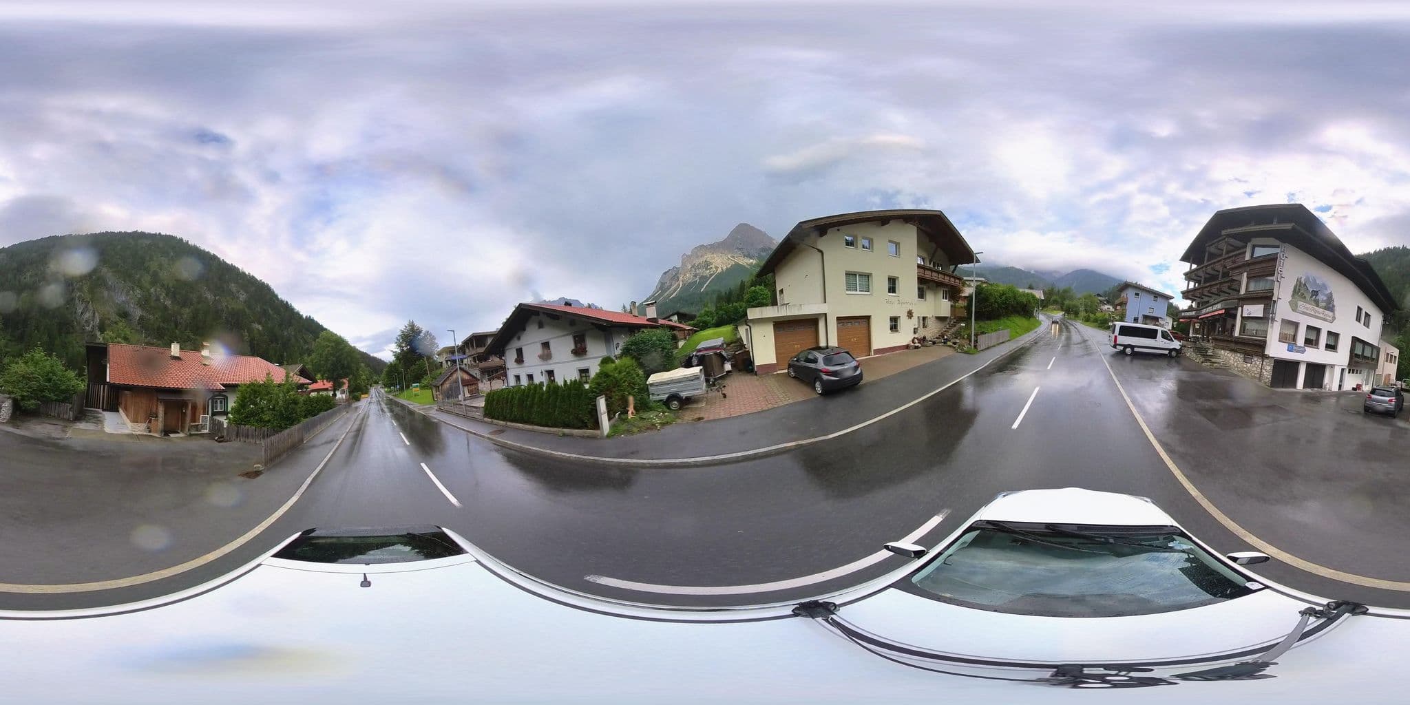 Street view near Haus Alpenruh, Lermoos — © osmplus_org (CC BY-SA · Mapillary)